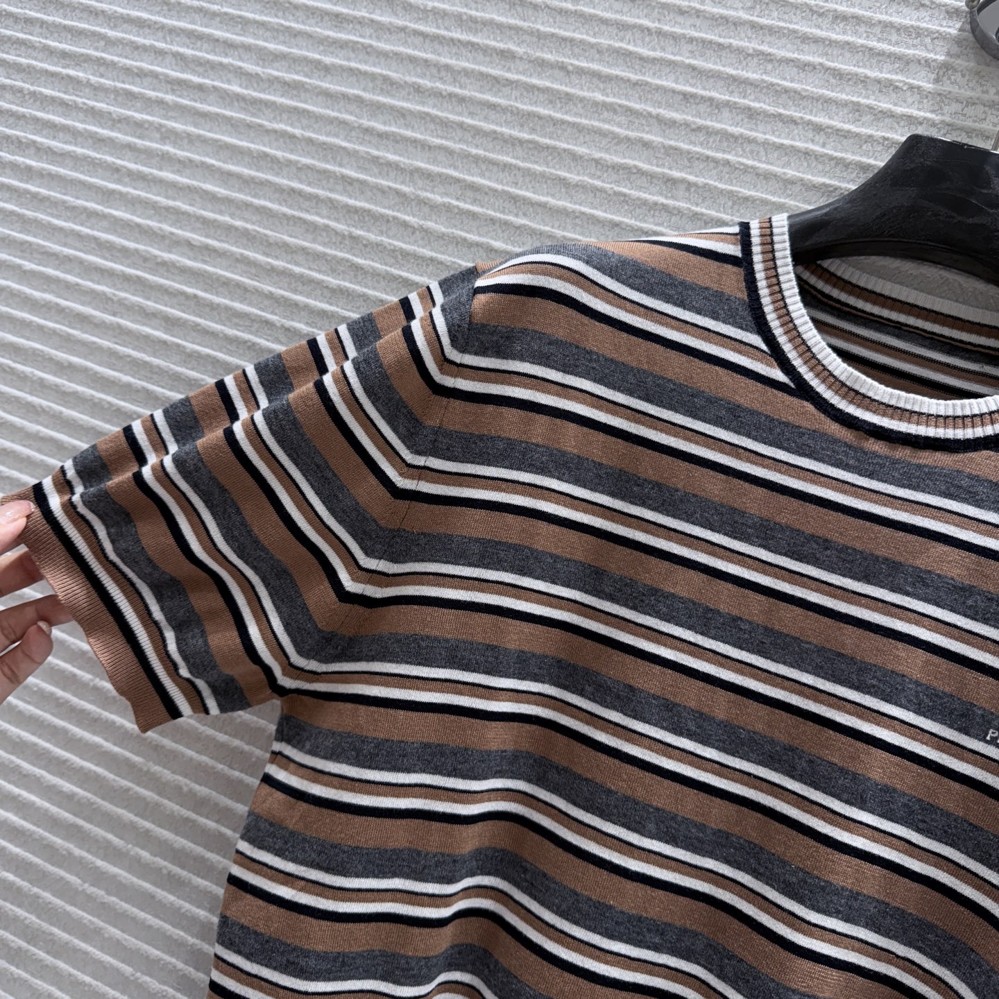 프라다 여성 반팔 129617 Prada T Shirt 썸네일 이미지