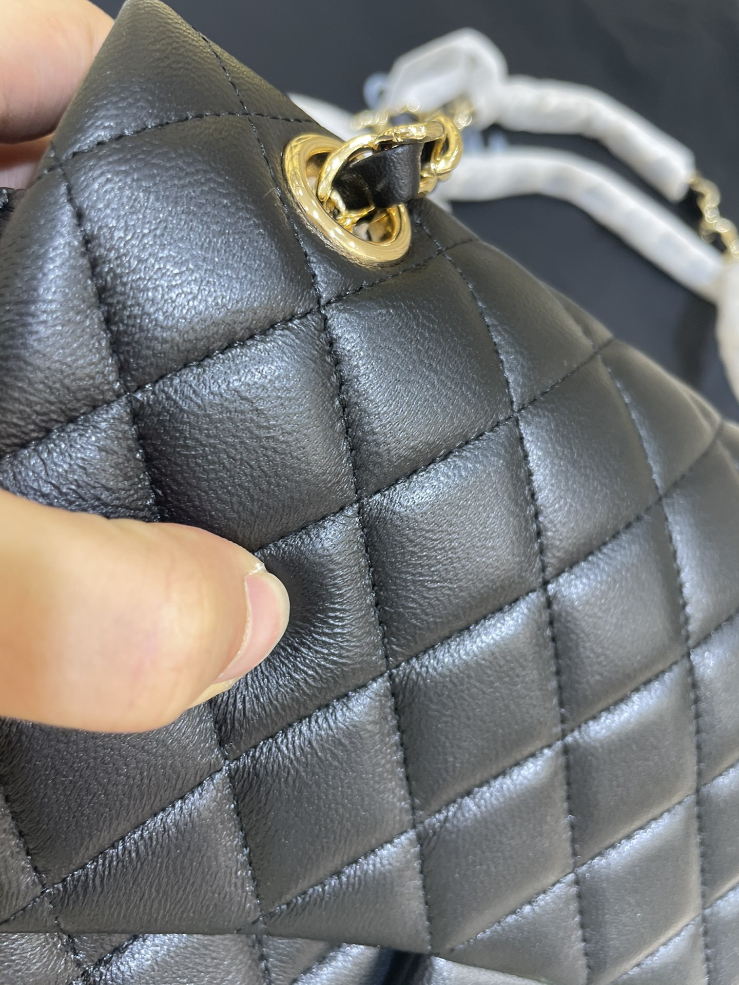 Chanel 升级版小香Cf25cm 质量380小羊皮，炸翻天的高级感，随手拍都能炸几条街 偷笑