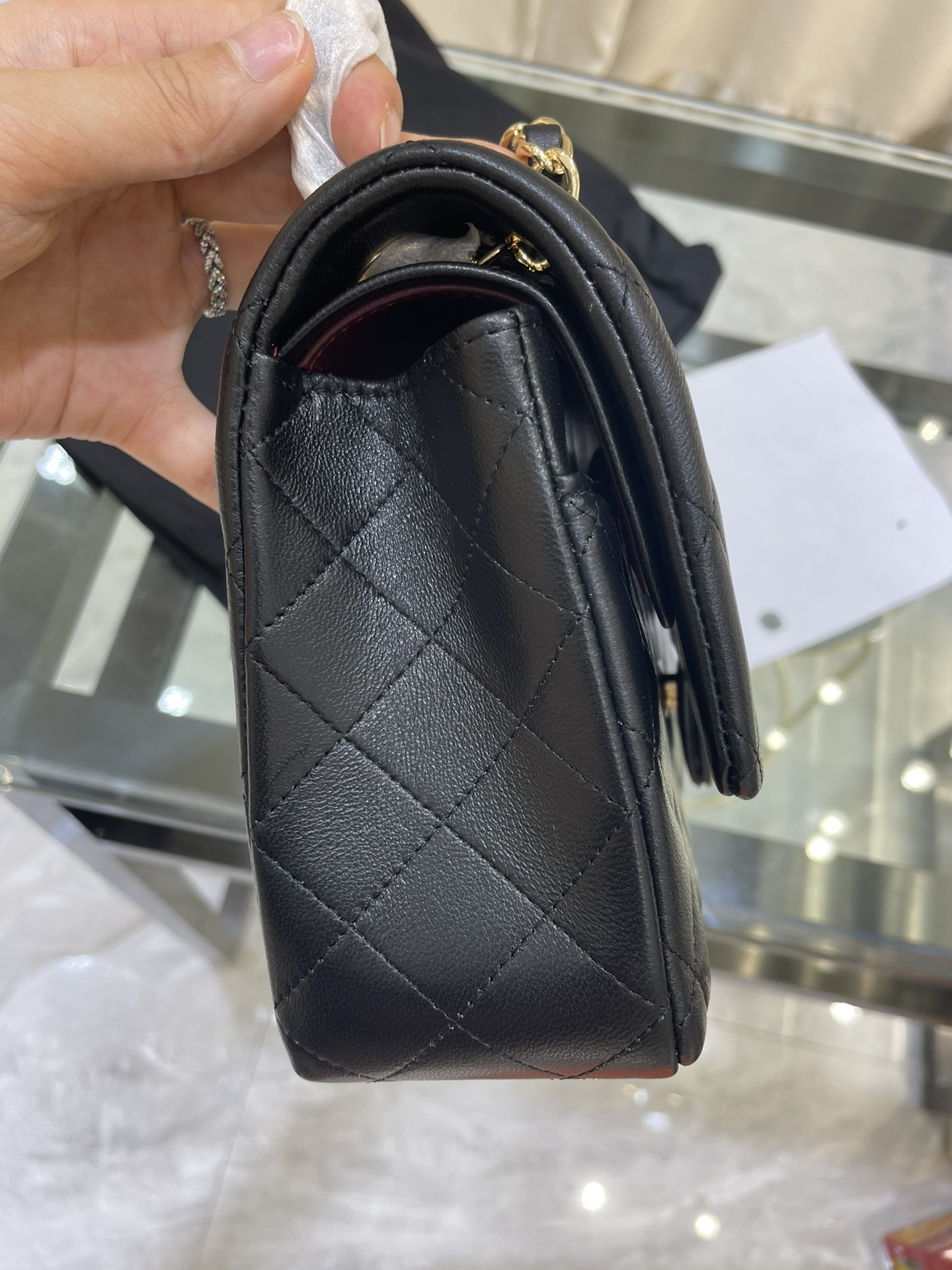 Chanel 升级版小香Cf25cm 质量380小羊皮，炸翻天的高级感，随手拍都能炸几条街 偷笑