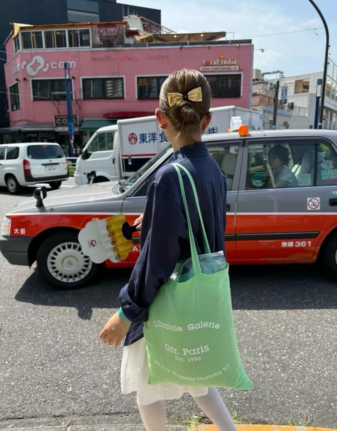 NO:634545,The bow hairpin has been sold out before I even posted a picture. The golden and noble feeling directly makes me feel [wow], hairpins, Cartier high-end accessories19860909还没发图就卖爆了的蝴蝶结发夹 金灿灿的贵气感直接拉满[哇],,hairpins,卡迪亚高端饰品,Jewelry