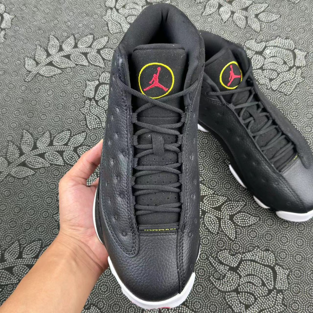 Aj13 黑红色