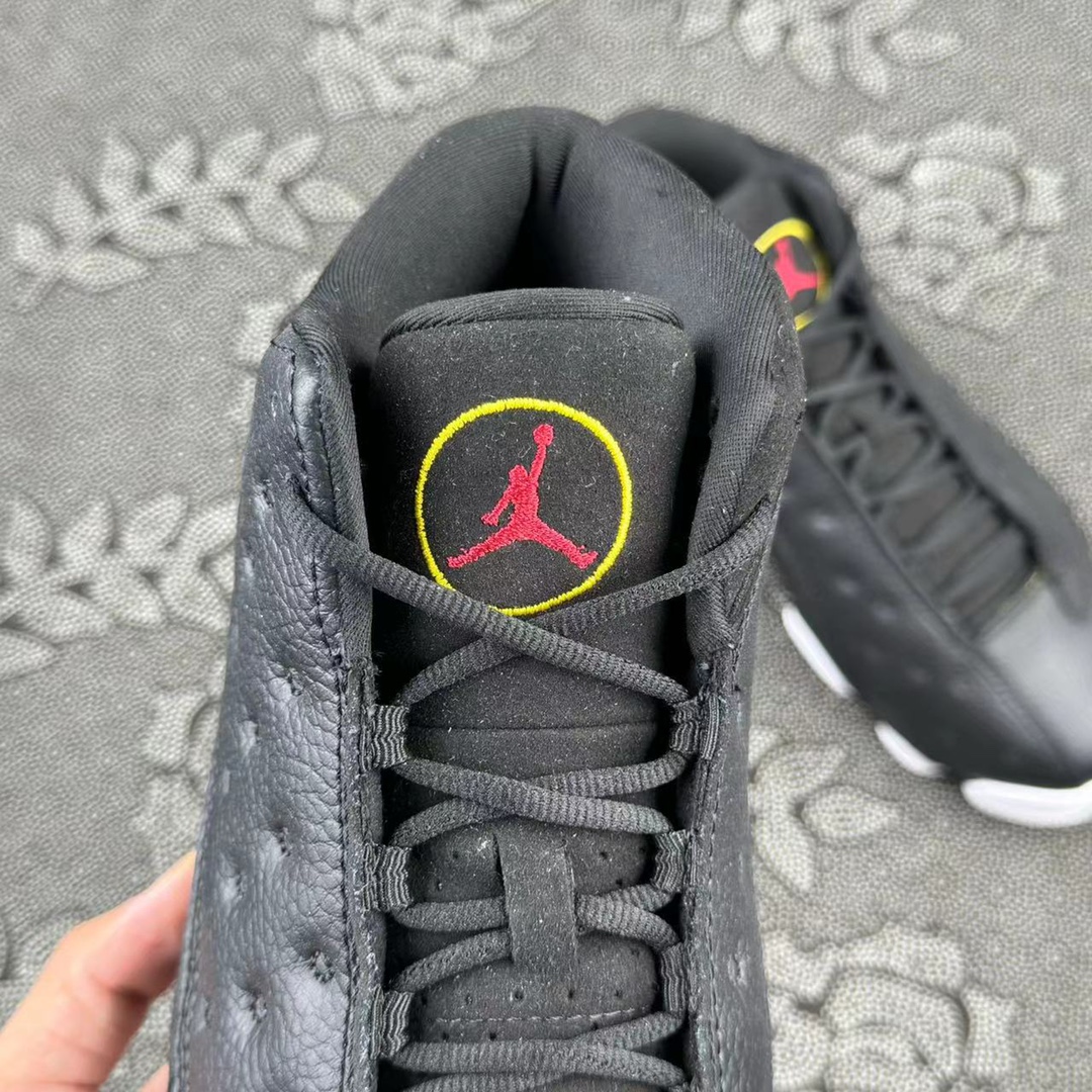 Aj13 黑红色