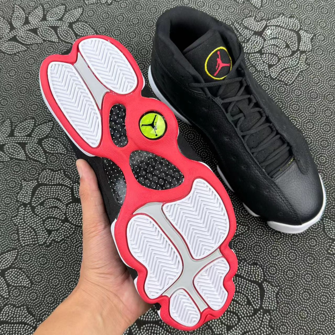 Aj13 黑红色