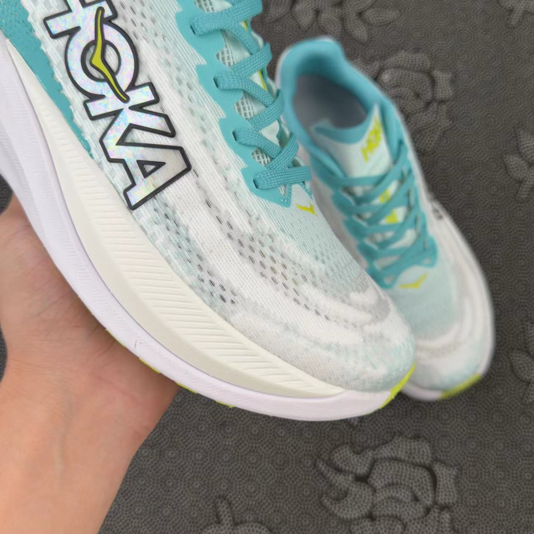 HOKA ONE ONE MachX