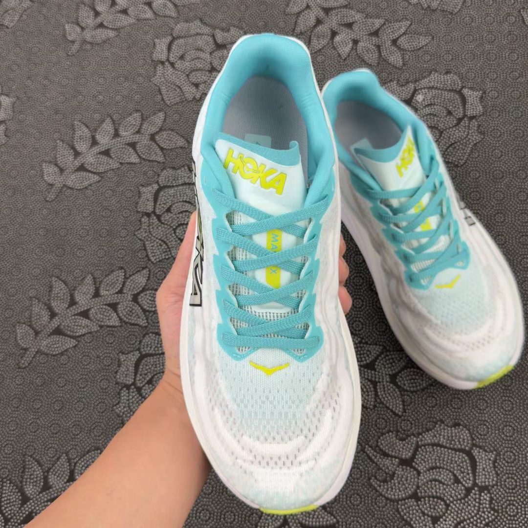 HOKA ONE ONE MachX