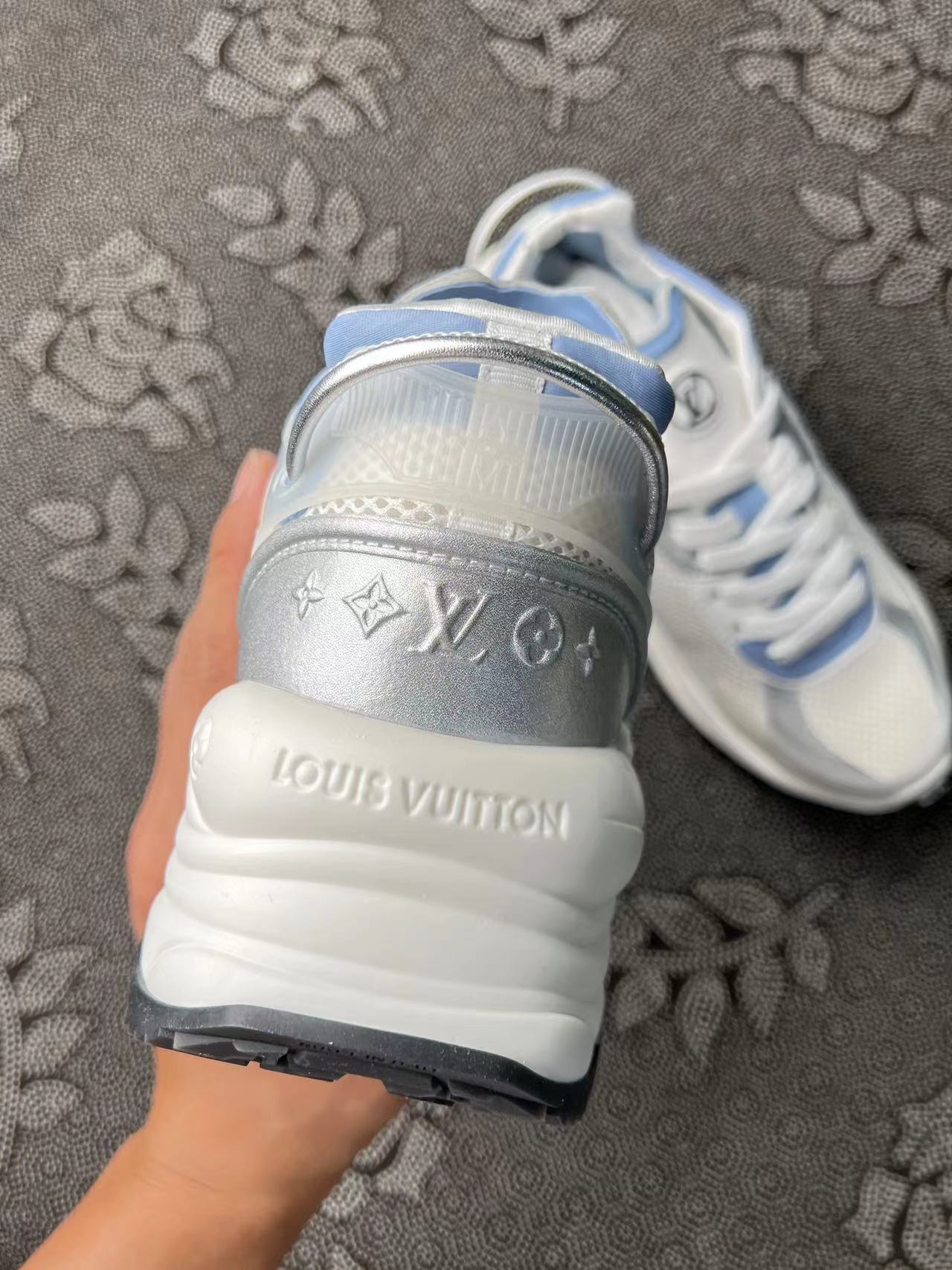 LOUIS VUITTON Run 55 老爹鞋白蓝色