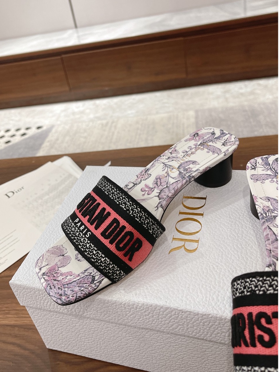 Dior • 2024 DWAY • CD logo 1.5CM/4.5CM 35-39 34.40.41.42. Novità Scarpe Scarpe Scarpe Scarpe