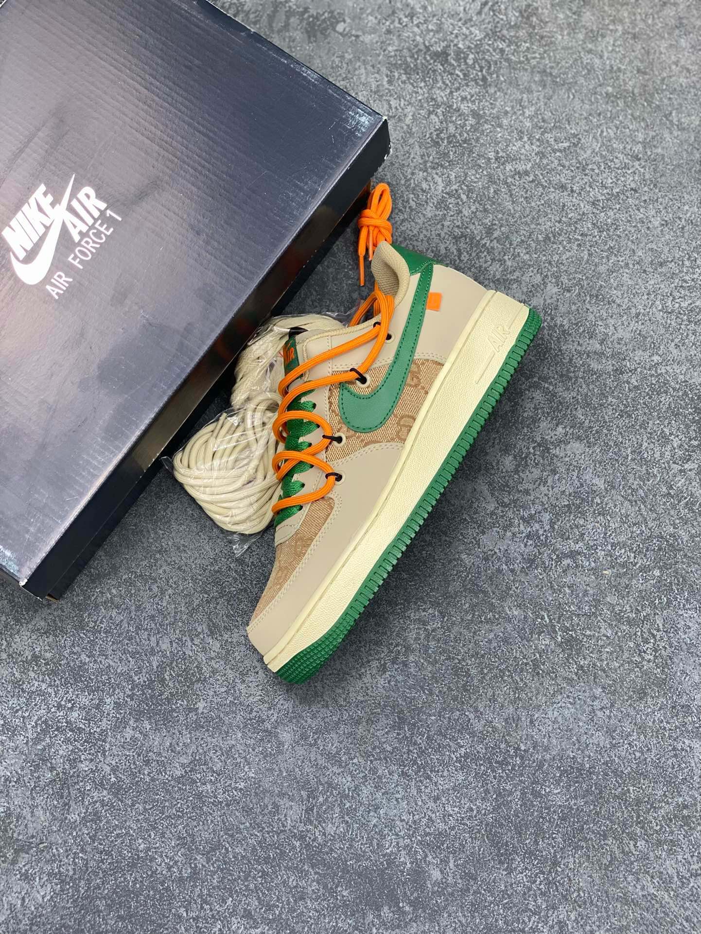 图片[7]-福利特价 Air Force 1\’07 Low Retro SP空军一号低帮经典百搭休闲运动板鞋“OW小脏鞋绑绳”原装级别 原楦头原纸板 打造纯正空军版型专注外贸渠道 全掌内置蜂窝气垫 原盒配件 原厂中底钢印、拉帮完美  货号：CV1724-109 尺码：36 36.5 37.5 38 38.5 39 40 40.5 41 42 42.5 43 44 44.5 45-选品中心