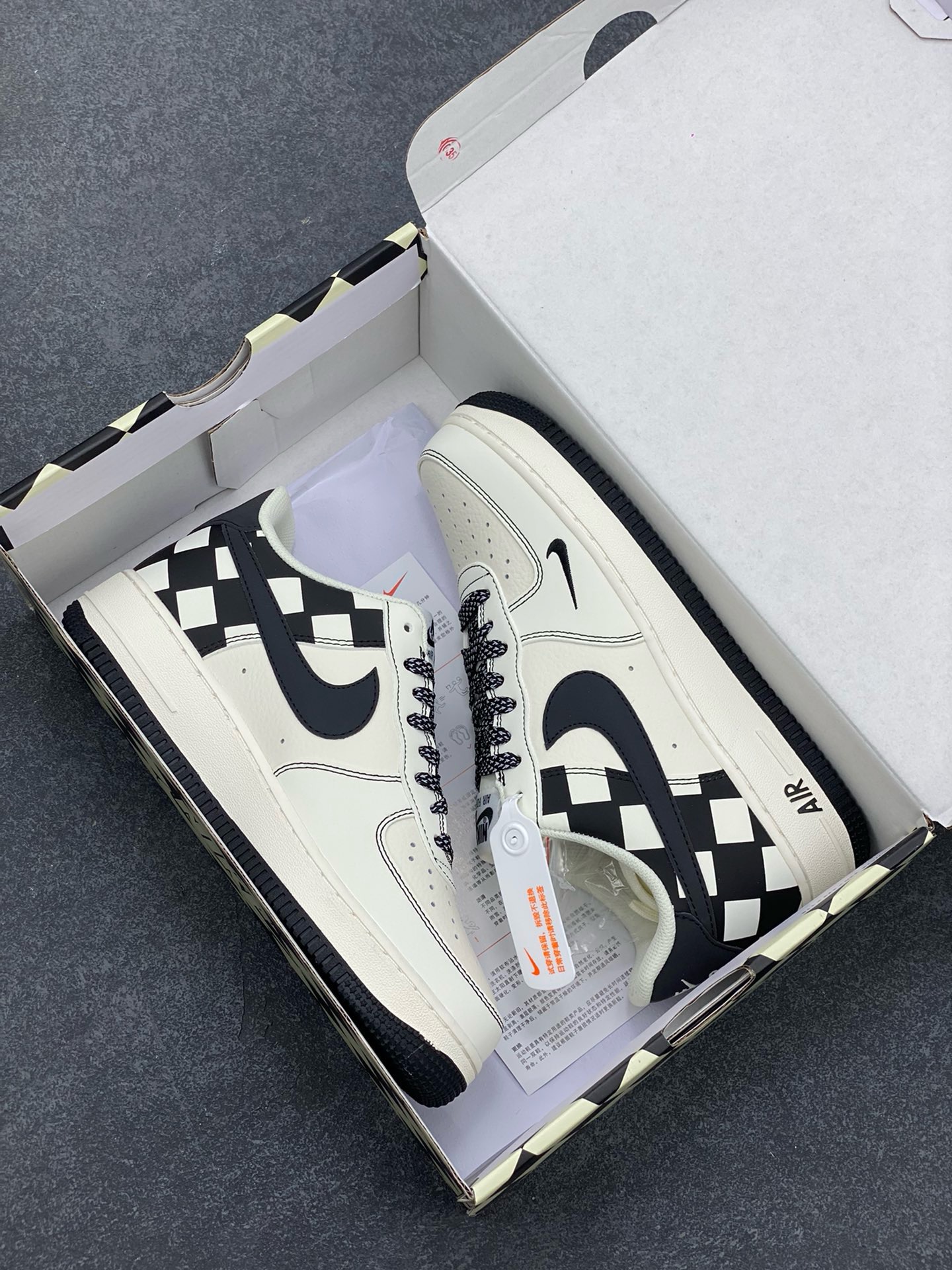 图片[9]-福利特价  Nike Air Force 1 Low \’07 “方块米白黑”低帮空军一号休闲板鞋 定制皮料 原楦原纸板 正品NFC感应芯片 纯正版型 清洁度完美 内置全掌气垫 货号：GZ5688-066 尺码：36 36.5 37.5 38 38.5 39 40 40.5 41 42 42.5 43 44 44.5 45-选品中心