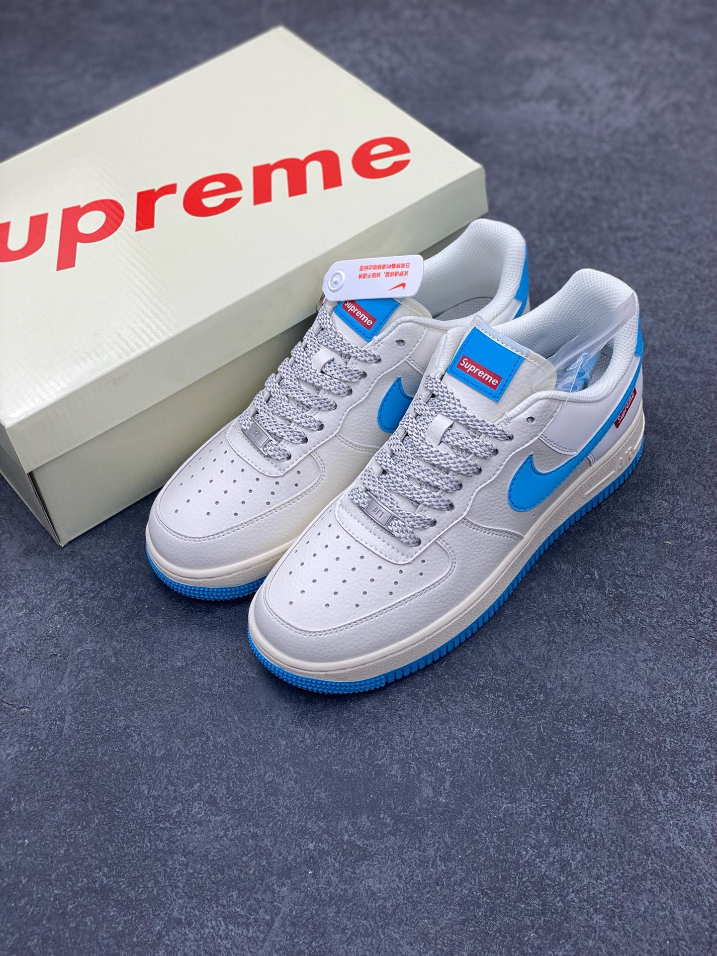 图片[8]-福利特价 NIke Air Force 1 \’07 Low “Supreme联名–湖水蓝”空军一号 低帮 运动鞋 休闲鞋 折边针车 工艺难度大 原楦头原纸板 原装鞋盒 定制五金配件 内置全掌气垫 原厂鞋底 货号：HD1968-024 尺码：36 36.5 37.5 38 38.5 39 40 40.5 41 42 42.5 43 44 44.5 45-选品中心