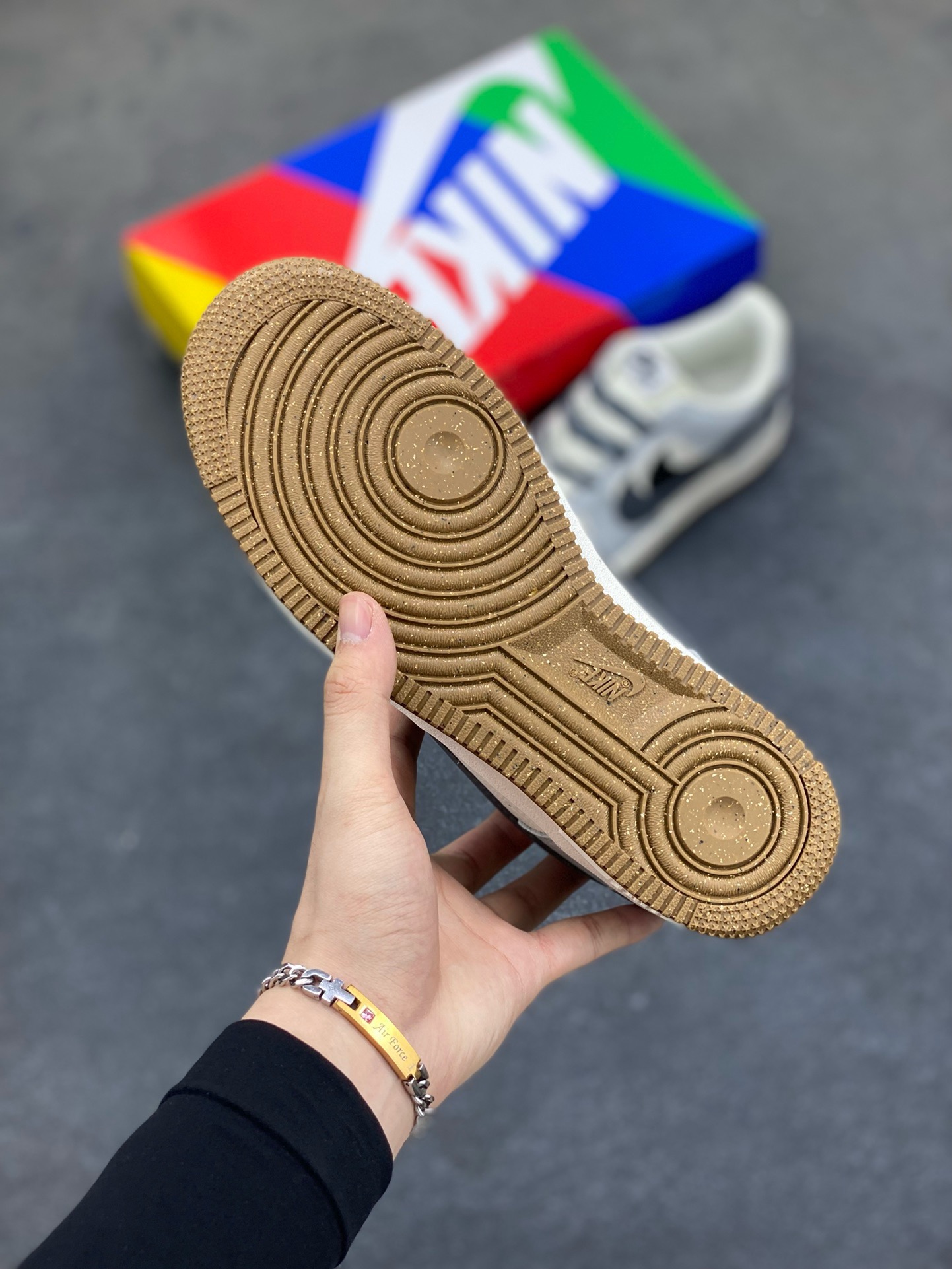 图片[5]-福利特价 小红书爆款  Nike Air Force 1 Low \’07 黑灰小熊双勾 空军一号低帮休闲板鞋 定制皮料 原楦原纸板 纯正版型 清洁度完美 内置全掌气垫 货号：CC2569-033 尺码：36 36.5 37.5 38 38.5 39 40 40.5 41 42 42.5 43 44 44.5 45-选品中心