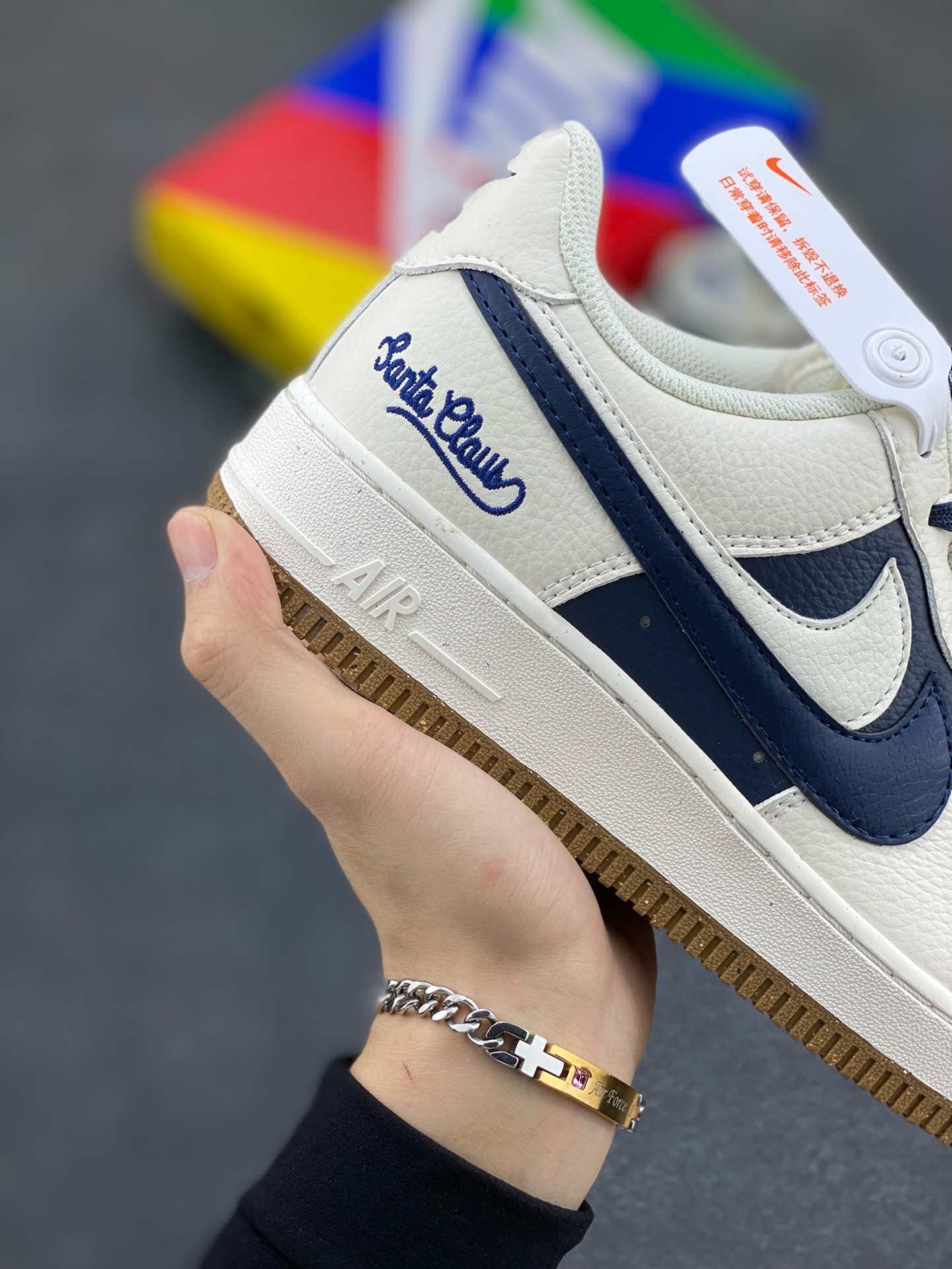 图片[6]-福利特价 小红书爆款  Nike Air Force 1 Low \’07 米深蓝 英文双勾 空军一号低帮休闲板鞋 定制皮料 原楦原纸板 纯正版型 清洁度完美 内置全掌气垫 货号：CC2569-066 尺码：36 36.5 37.5 38 38.5 39 40 40.5 41 42 42.5 43 44 44.5 45-选品中心