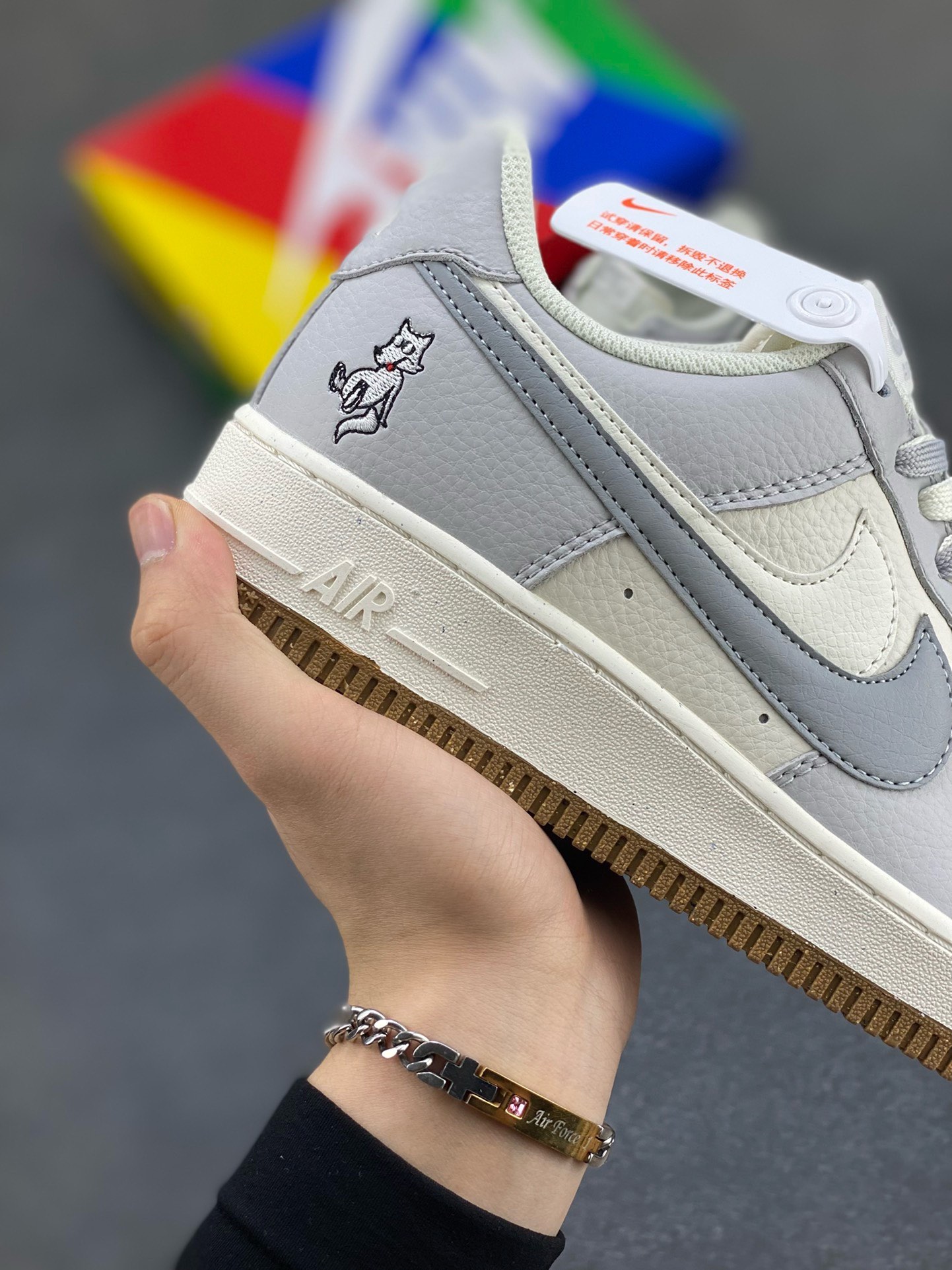 图片[6]-福利特价 小红书爆款  Nike Air Force 1 Low \’07 米灰大灰狼双勾 空军一号低帮休闲板鞋 定制皮料 原楦原纸板 纯正版型 清洁度完美 内置全掌气垫 货号：CC2569-088 尺码：36 36.5 37.5 38 38.5 39 40 40.5 41 42 42.5 43 44 44.5 45-选品中心