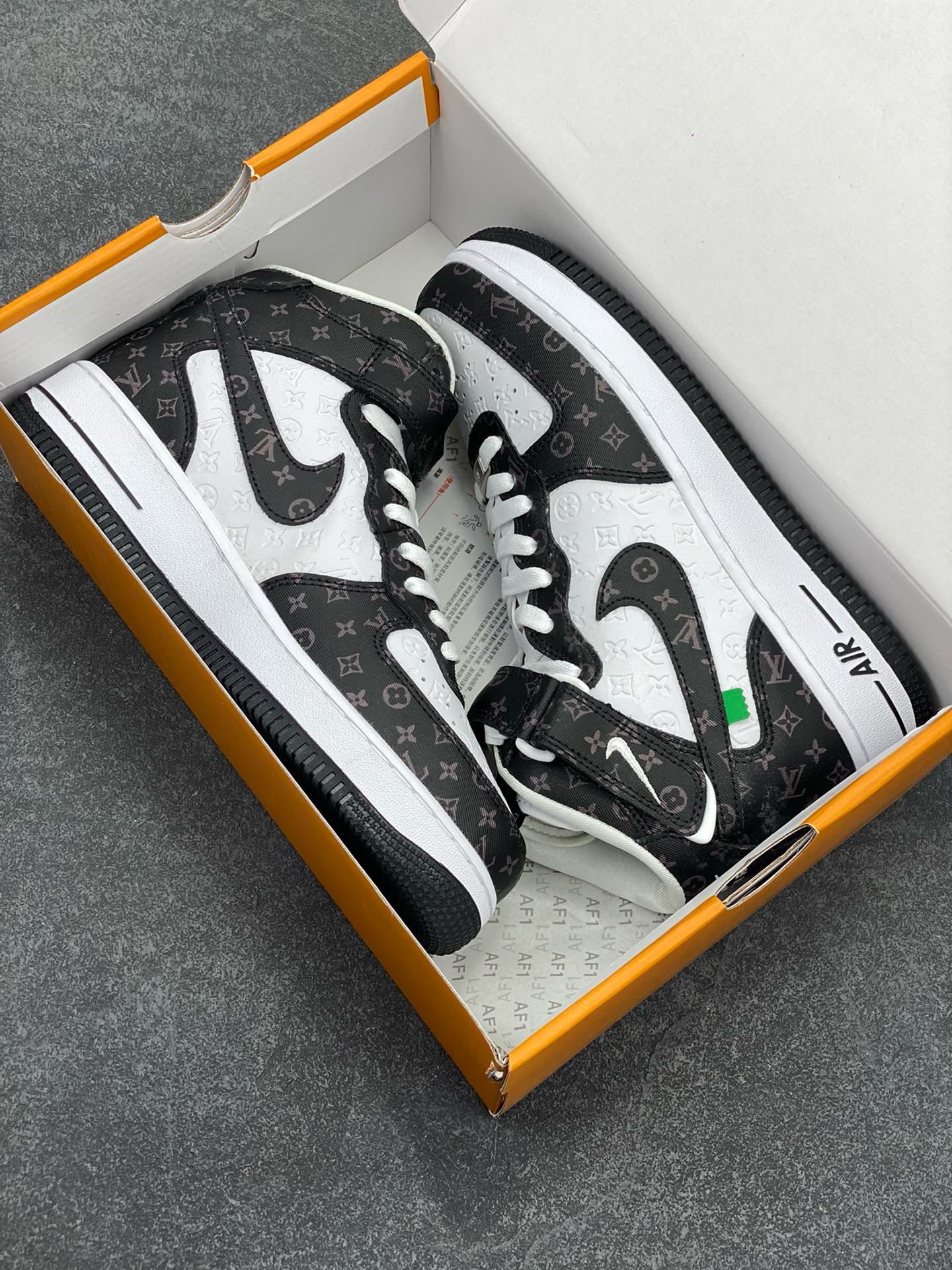 图片[9]-福利特价 NIke Air Force 1 \’07 Low “LV联名–白黑印花”空军一号 中帮 运动鞋 休闲鞋 折边针车 工艺难度大 原楦头原纸板 原装鞋盒 定制五金配件 内置全掌气垫 原厂鞋底 货号：DV0688-400 尺码：36 36.5 37.5 38 38.5 39 40 40.5 41 42 42.5 43 44 44.5 45-选品中心