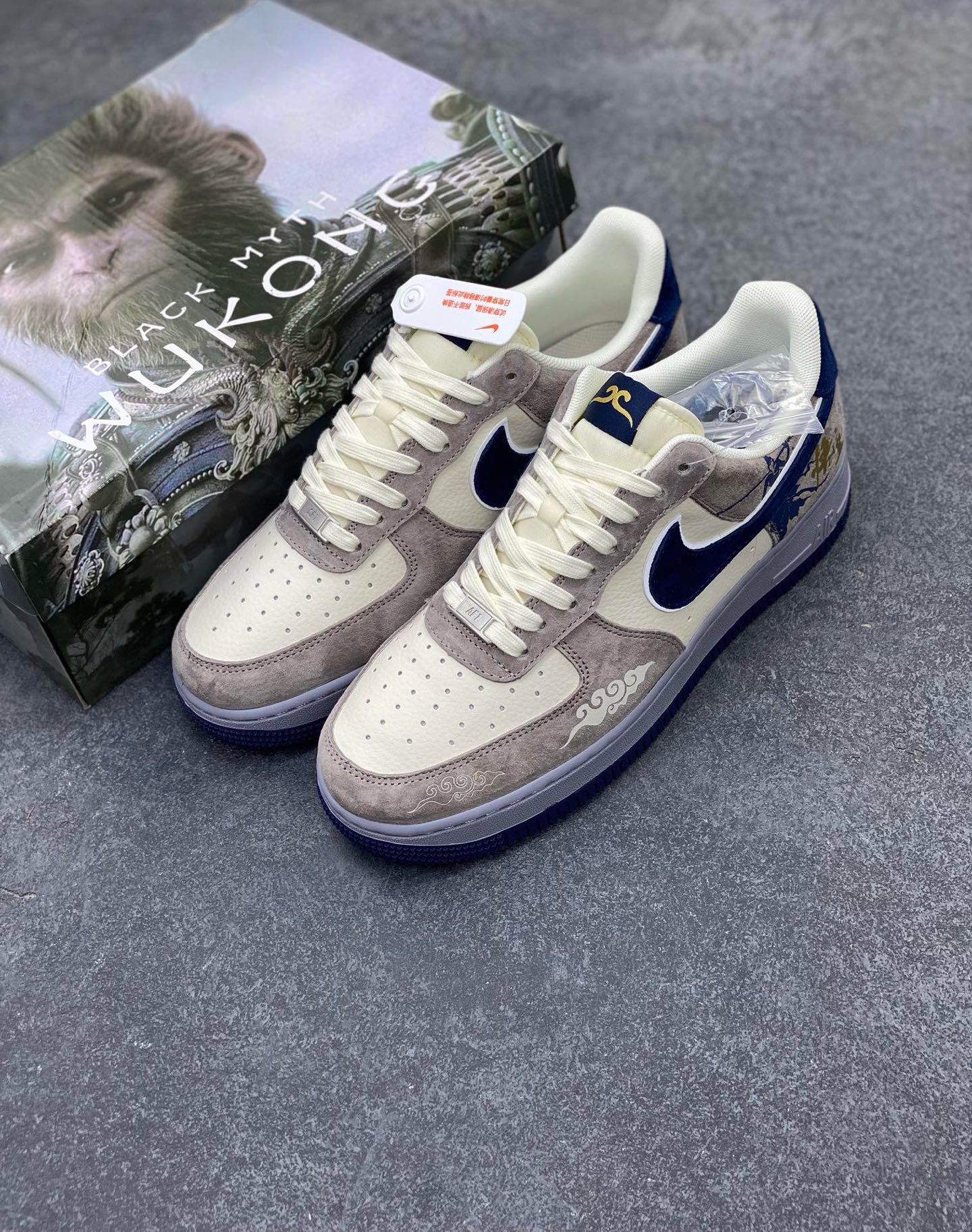 图片[8]-福利特价 NIke Air Force 1 \’07 Low “悟空”空军一号 低帮 运动鞋 休闲鞋 折边针车 工艺难度大 原楦头原纸板 原装鞋盒 定制五金配件 内置全掌气垫 原厂鞋底 货号：DM1688-802 尺码：36 36.5 37.5 38 38.5 39 40 40.5 41 42 42.5 43 44 44.5 45-选品中心