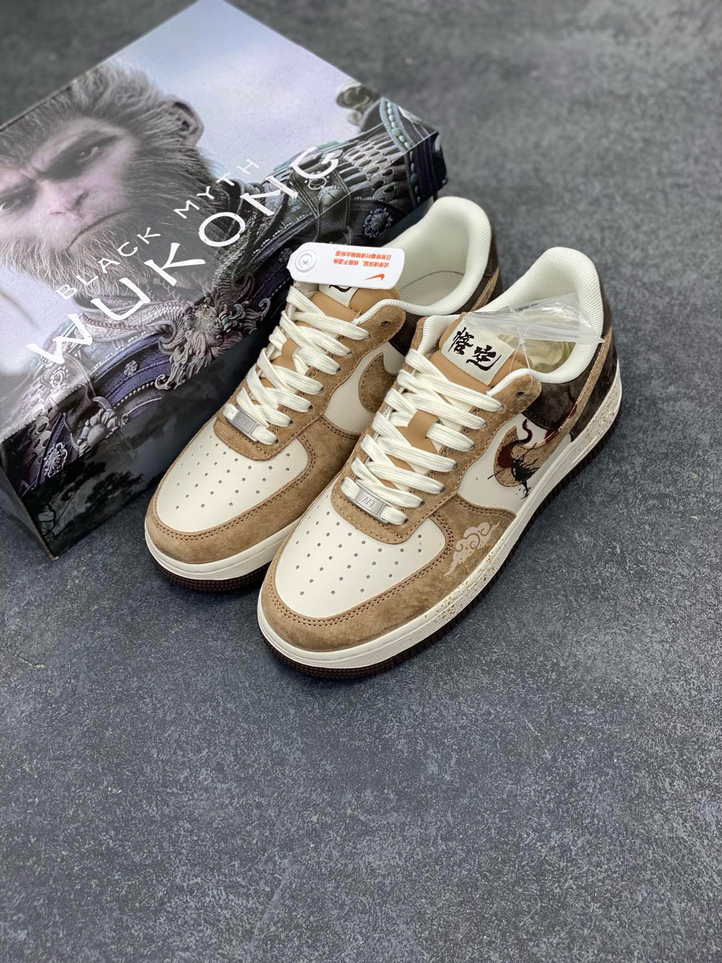 图片[8]-福利特价 NIke Air Force 1 \’07 Low “悟空”空军一号 低帮 运动鞋 休闲鞋 折边针车 工艺难度大 原楦头原纸板 原装鞋盒 定制五金配件 内置全掌气垫 原厂鞋底 货号：DM1688-803 尺码：36 36.5 37.5 38 38.5 39 40 40.5 41 42 42.5 43 44 44.5 45-选品中心