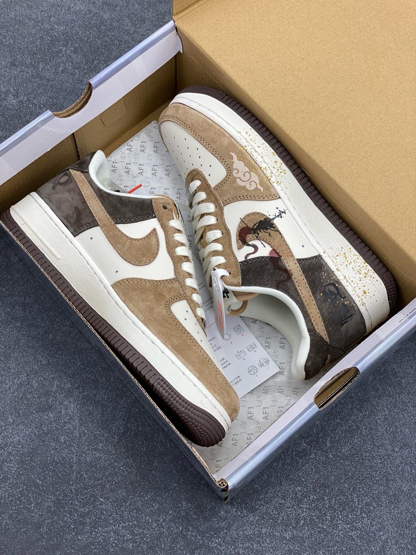 图片[9]-福利特价 NIke Air Force 1 \’07 Low “悟空”空军一号 低帮 运动鞋 休闲鞋 折边针车 工艺难度大 原楦头原纸板 原装鞋盒 定制五金配件 内置全掌气垫 原厂鞋底 货号：DM1688-803 尺码：36 36.5 37.5 38 38.5 39 40 40.5 41 42 42.5 43 44 44.5 45-选品中心