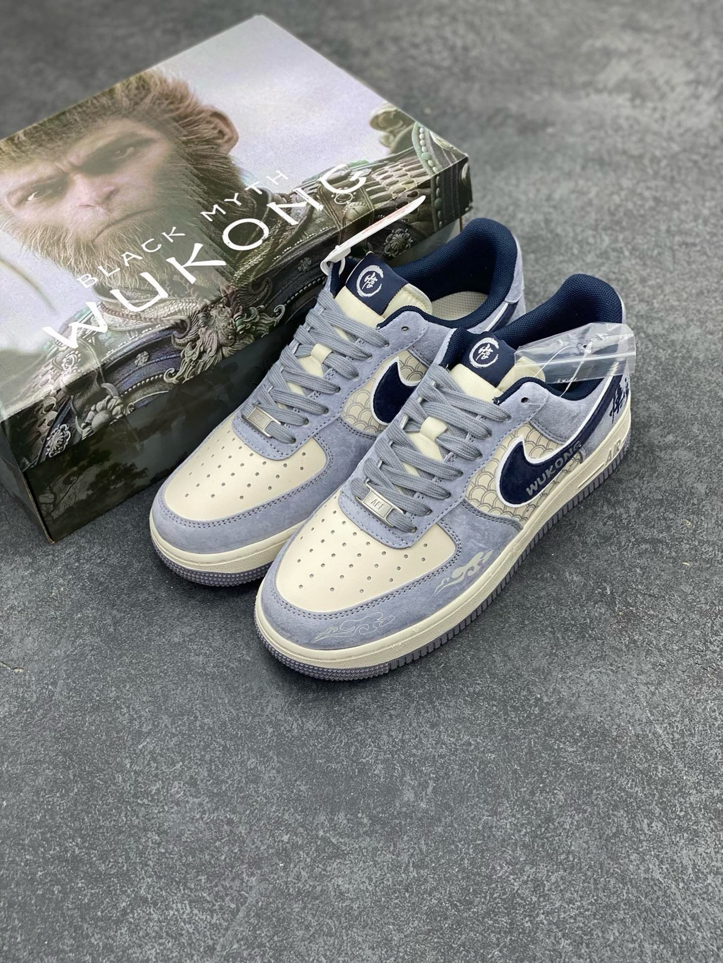 图片[8]-福利特价 NIke Air Force 1 \’07 Low “悟空”空军一号 低帮 运动鞋 休闲鞋 折边针车 工艺难度大 原楦头原纸板 原装鞋盒 定制五金配件 内置全掌气垫 原厂鞋底 货号：DM1688-806 尺码：36 36.5 37.5 38 38.5 39 40 40.5 41 42 42.5 43 44 44.5 45-选品中心