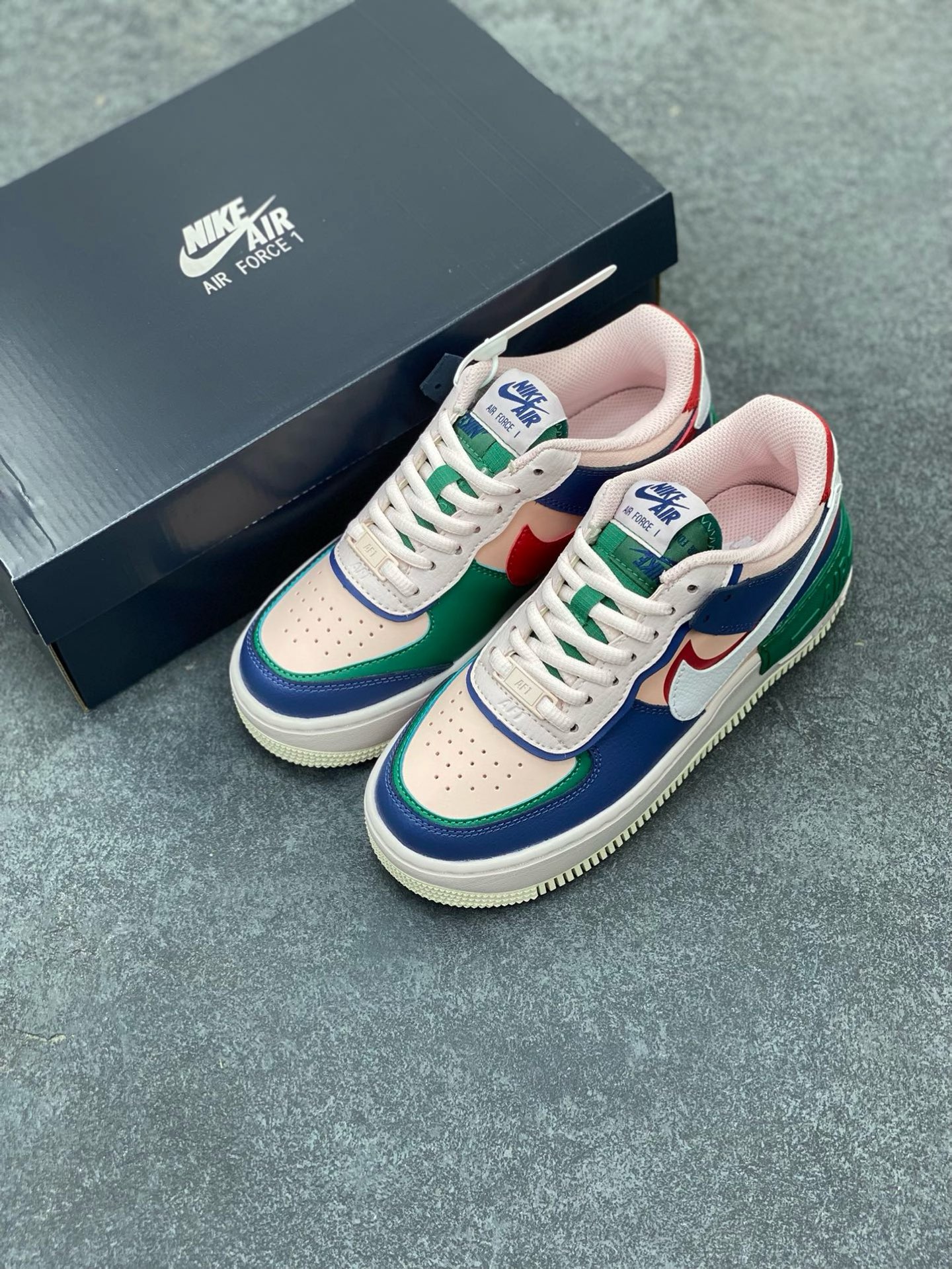 图片[8]-福利特价 NK Air Force 1 Shadow 轻量增高低帮百搭板鞋\”拼接马卡龙\” 全新少女系解构主义设计双层轻量EVA发泡中底+防滑RB橡胶外圈底鞋底 原楦头原纸板 打造纯正空军版型 专注外贸渠道 全掌内置蜂窝气垫 原盒配件 原厂中底钢印、拉帮完美 货号：CI0919-400 尺码：35.5 36 36.5 37.5 38 38.5 39 40 40.5 41 42-选品中心