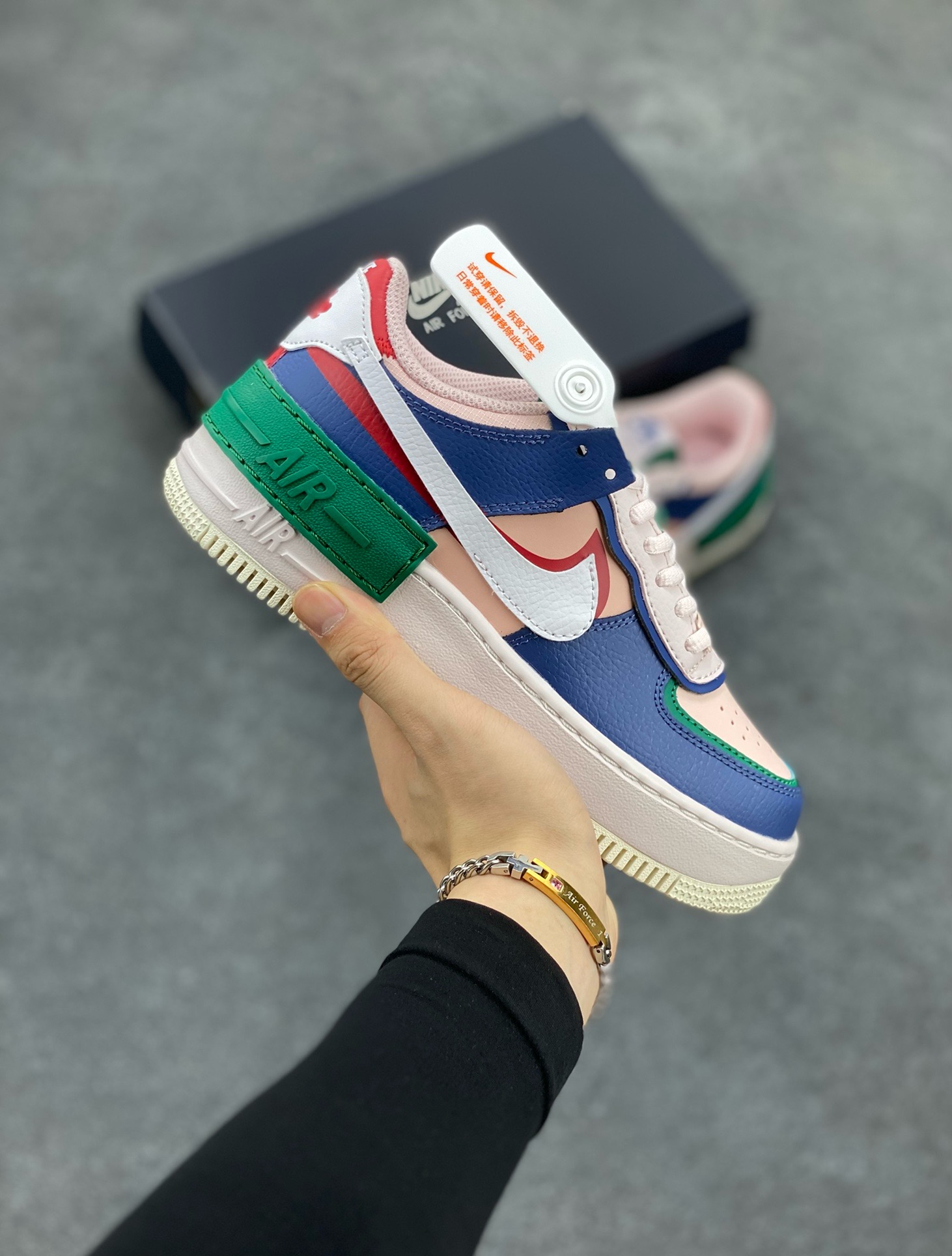 福利特价 NK Air Force 1 Shadow 轻量增高低帮百搭板鞋\”拼接马卡龙\” 全新少女系解构主义设计双层轻量EVA发泡中底+防滑RB橡胶外圈底鞋底 原楦头原纸板 打造纯正空军版型 专注外贸渠道 全掌内置蜂窝气垫 原盒配件 原厂中底钢印、拉帮完美 货号:CI0919-400 尺码:35.5 36 36.5 37.5 38 38.5 39 40 40.5 41 42-选品中心