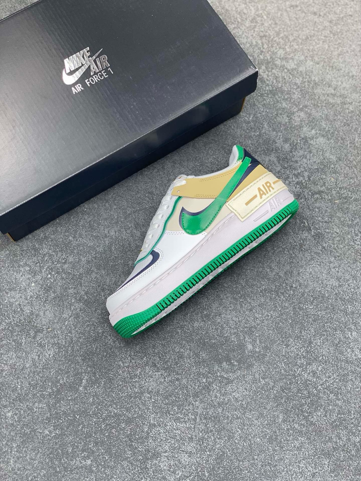 图片[7]-福利特价 NK Air Force 1 Shadow 轻量增高低帮百搭板鞋\”拼接马卡龙\” 全新少女系解构主义设计双层轻量EVA发泡中底+防滑RB橡胶外圈底鞋底 原楦头原纸板 打造纯正空军版型 专注外贸渠道 全掌内置蜂窝气垫 原盒配件 原厂中底钢印、拉帮完美 货号：DZ1847-102 尺码：35.5 36 36.5 37.5 38 38.5 39 40 40.5 41 42-选品中心