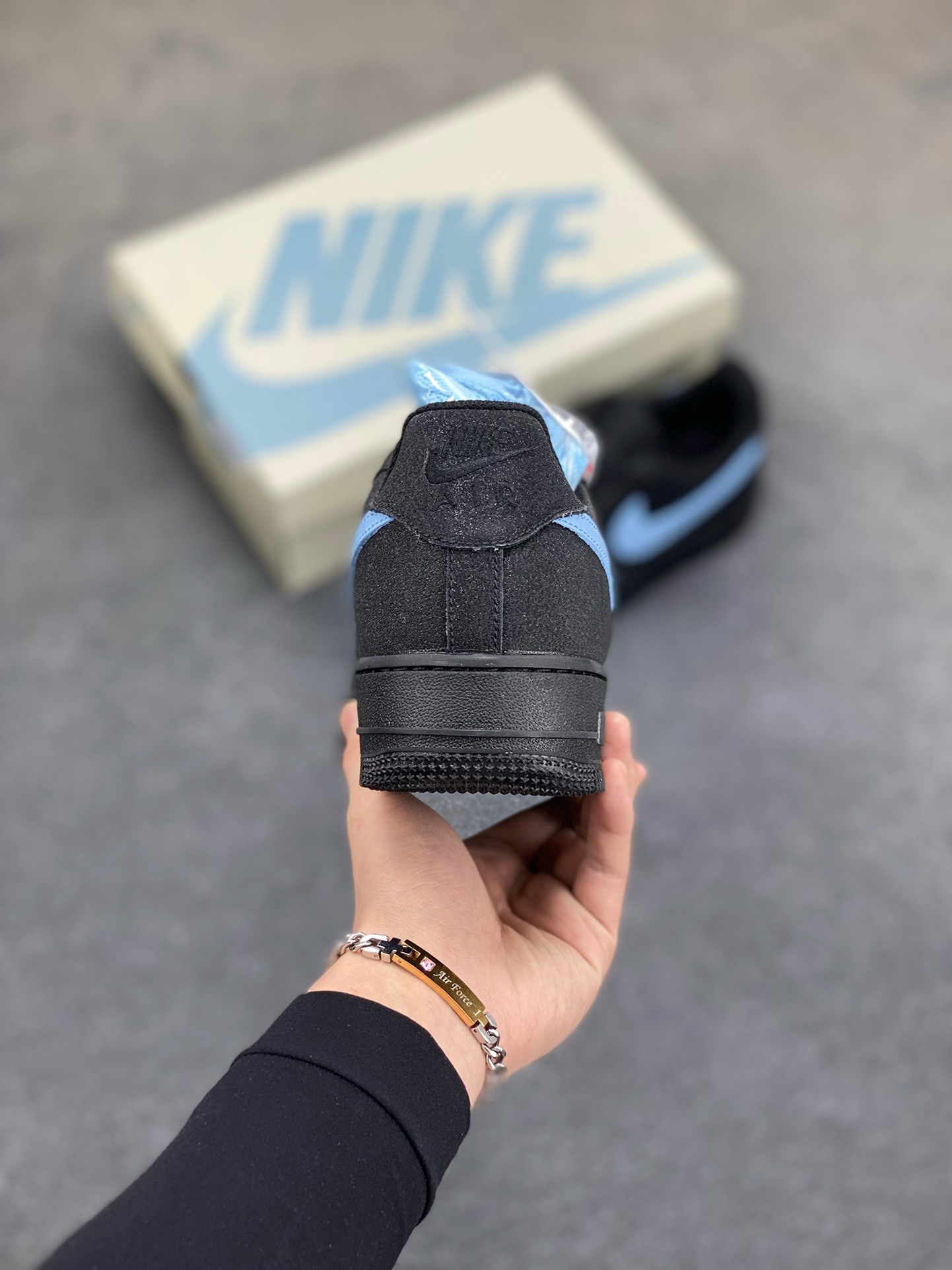 图片[4]-福利特价 NK Air Force 1 空军一号板鞋 官方同步 原装级别 原楦头原纸板 打造纯正空军版型#专注外贸渠道 全掌内置蜂窝气垫 #原盒配件 原厂中底钢印、拉帮完美 货号：CW2288-012 尺码：36 36.5 37.5 38 38.5 39 40 40.5 41 42 42.5 43 44 44.5 45-选品中心