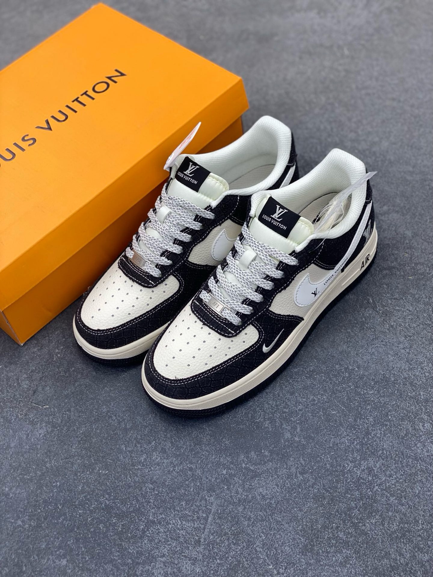 图片[8]-NIke Air Force 1 \’07 Low “LV联名——牛仔黑布”空军一号 低帮 运动鞋 休闲鞋 折边针车 工艺难度大 原楦头原纸板 原装鞋盒 定制五金配件 内置全掌气垫 原厂鞋底 货号：XS1958-550 尺码：36 36.5 37.5 38 38.5 39 40 40.5 41 42 42.5 43 44 44.5 45-选品中心