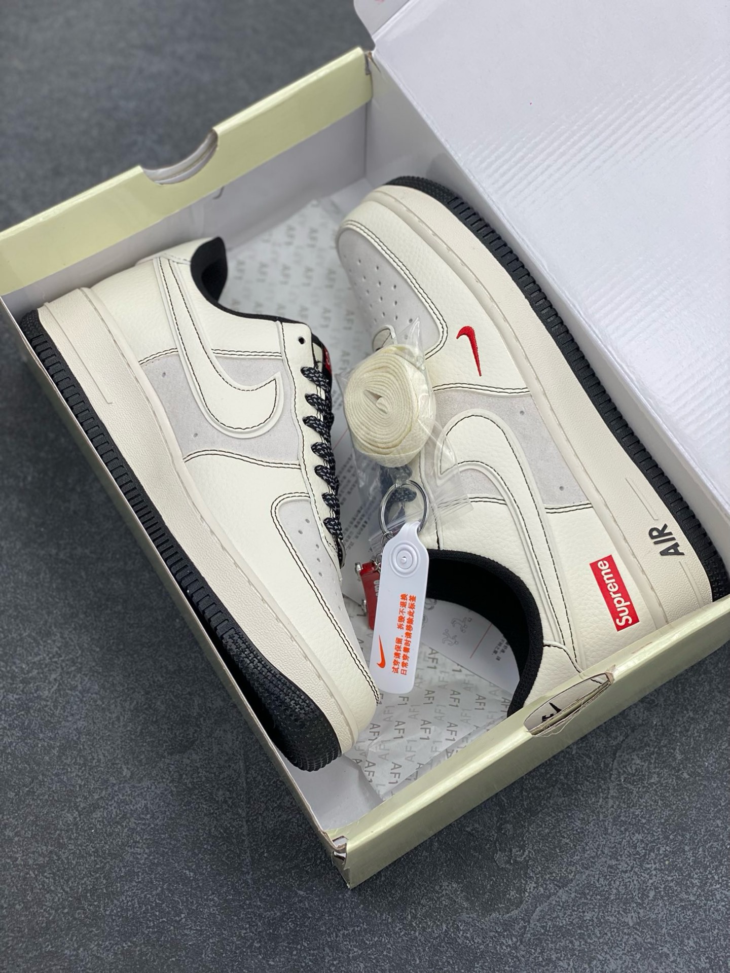 图片[9]-NIke Air Force 1 \’07 Low “Supreme联名–米黑线猪八”空军一号 低帮 运动鞋 休闲鞋 折边针车 工艺难度大 原楦头原纸板 原装鞋盒 定制五金配件 内置全掌气垫 原厂鞋底 货号：BB7518-012 尺码：36 36.5 37.5 38 38.5 39 40 40.5 41 42 42.5 43 44 44.5 45-选品中心