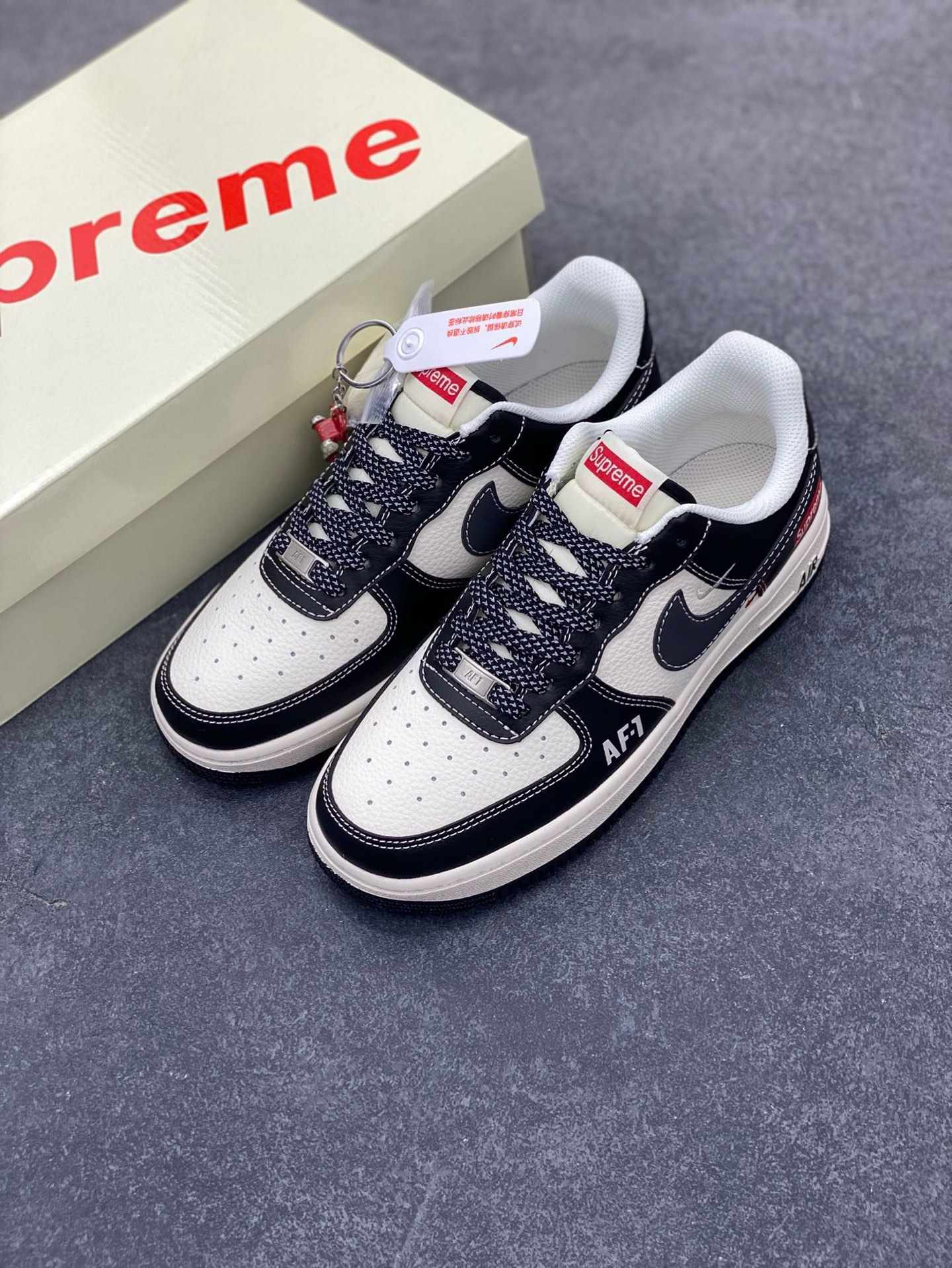 图片[8]-NIke Air Force 1 \’07 Low “Supreme联名——米黑AF1双勾”空军一号 低帮 运动鞋 休闲鞋 折边针车 工艺难度大 原楦头原纸板 原装鞋盒 定制五金配件 内置全掌气垫 原厂鞋底 货号：HH7518-053 尺码：36 36.5 37.5 38 38.5 39 40 40.5 41 42 42.5 43 44 44.5 45-选品中心
