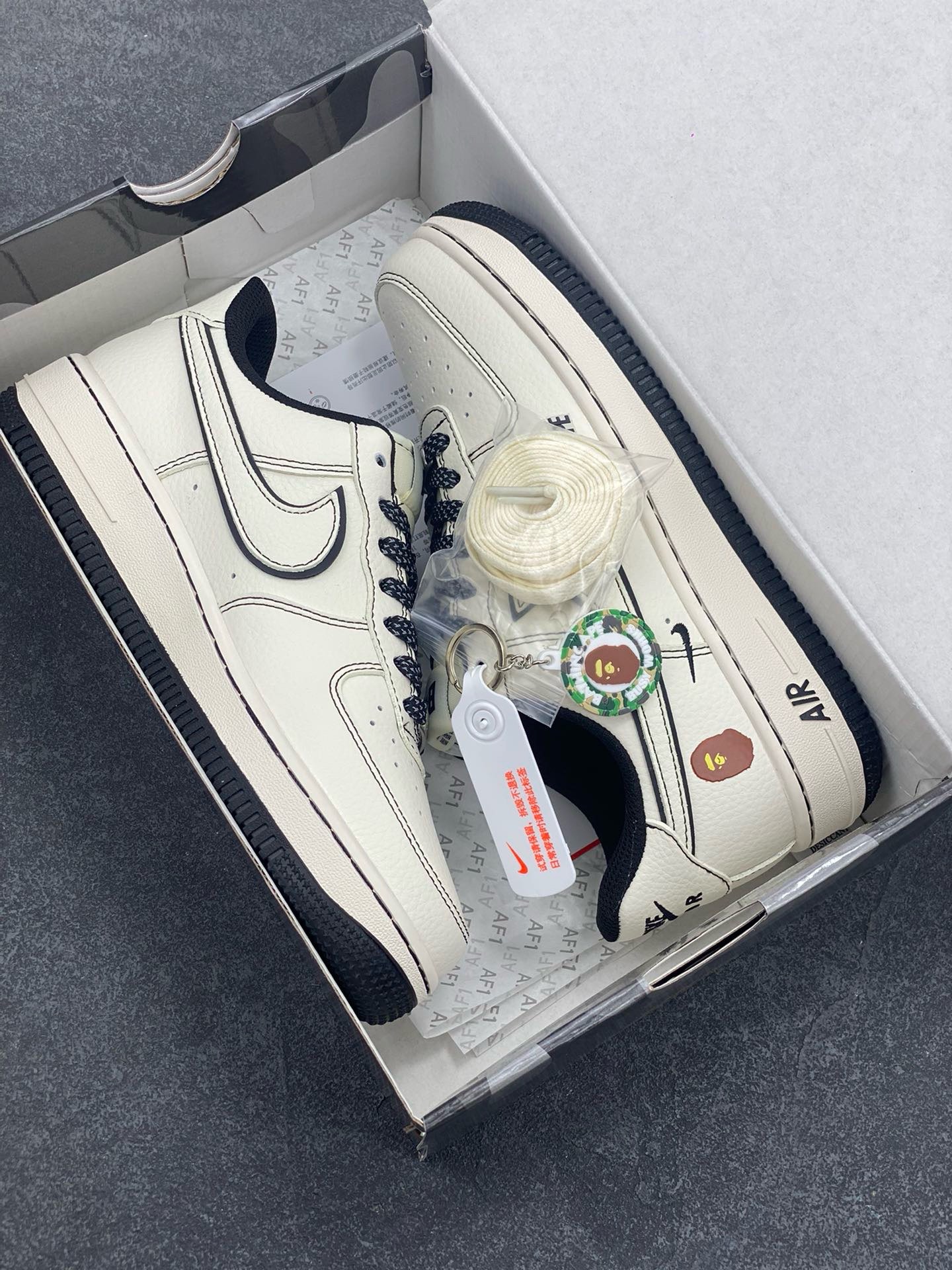 图片[9]-Nike Air Force 1 \’07 Low “Bape联名——米黑线满天星”空军一号 高端定制 低帮 运动鞋 休闲鞋 折边针车 工艺难度大 原楦头原纸板 原装鞋盒 定制五金配件 内置全掌气垫 原厂鞋底 货号：HH7518-067 尺码：36 36.5 37.5 38 38.5 39 40 40.5 41 42 42.5 43 44 44.5 45-选品中心