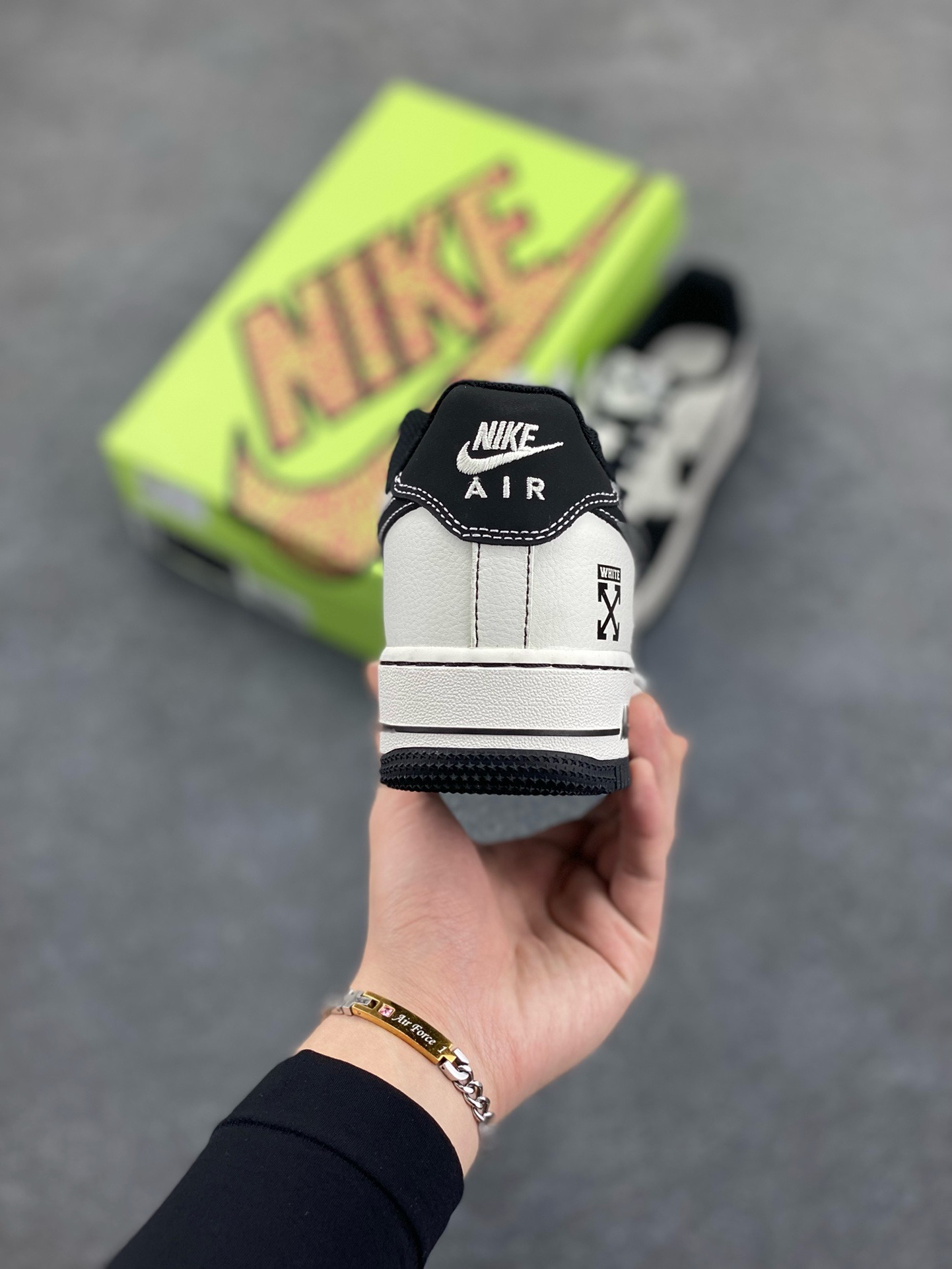 图片[4]-福利特价 Air Force 1\’ 07 原楦头原纸板 打造纯正空军版型 专注外贸渠道 全掌内置蜂窝气垫 #原盒配件 原厂中底钢印、拉帮完美 货号：KY8899-109 尺码：36 36.5 37.5 38 38.5 39 40 40.5 41 42 42.5 43 44 44.5 45-选品中心