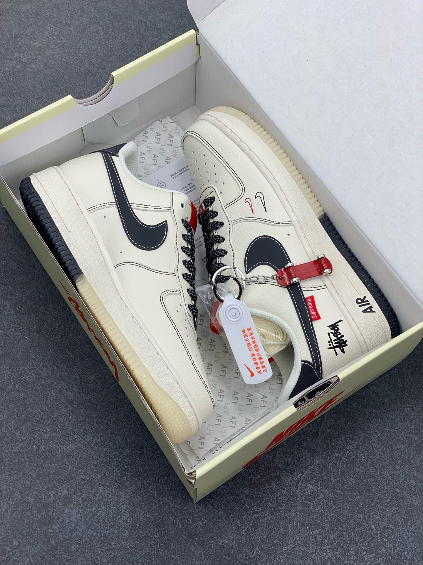 图片[9]-Nike Air Force 1 \’07 Low “斯图西联名 Supreme联名——米黑水晶底”空军一号 高端定制 低帮 运动鞋 休闲鞋 折边针车 工艺难度大 原楦头原纸板 原装鞋盒 定制五金配件 内置全掌气垫 原厂鞋底 货号：HH7518-036 尺码：36 36.5 37.5 38 38.5 39 40 40.5 41 42 42.5 43 44 44.5 45-选品中心