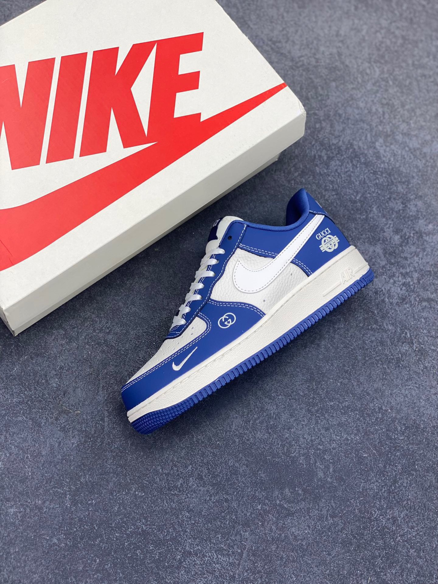 图片[7]-NIke Air Force 1 ‘07 Low “古驰联名——海涛蓝”空军一号 低帮 运动鞋 休闲鞋 折边针车 工艺难度大 原楦头原纸板 原装鞋盒 定制五金配件 内置全掌气垫 原厂鞋底 货号：KK1988-085 尺码：36 36.5 37.5 38 38.5 39 40 40.5 41 42 42.5 43 44 44.5 45-选品中心