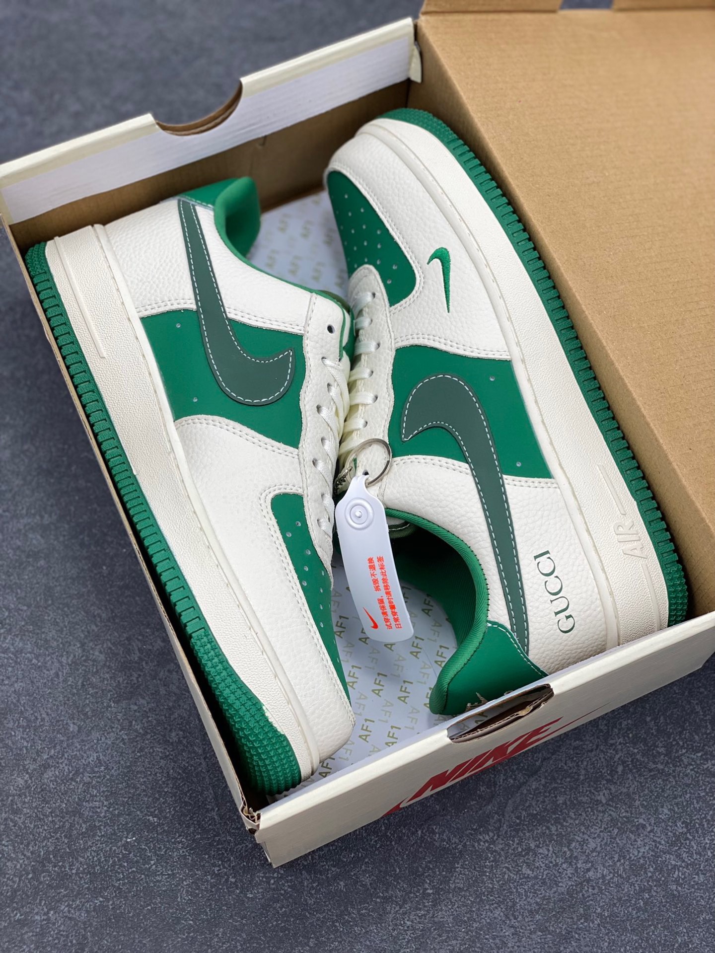 图片[9]-NIke Air Force 1 ‘07 Low “古驰联名——米绿底”空军一号 低帮 运动鞋 休闲鞋 折边针车 工艺难度大 原楦头原纸板 原装鞋盒 定制五金配件 内置全掌气垫 原厂鞋底 货号：KK1988-083 尺码：36 36.5 37.5 38 38.5 39 40 40.5 41 42 42.5 43 44 44.5 45-选品中心