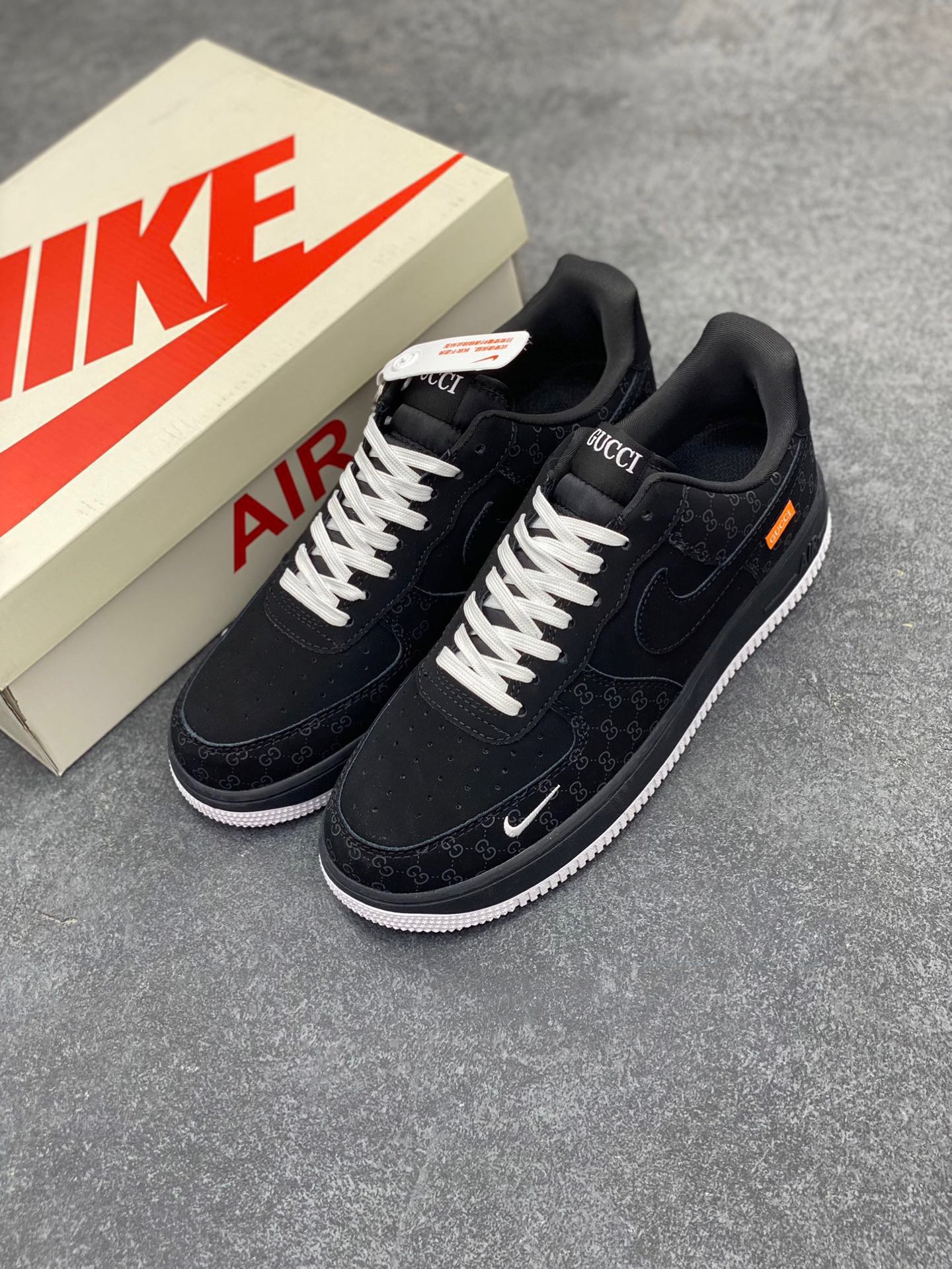 图片[8]-Nike Air Force 1 ‘07 Low “古驰联名——双拼极夜黑”空军一号 低帮 运动鞋 休闲鞋 折边针车 工艺难度大 原楦头原纸板 原装鞋盒 定制五金配件 内置全掌气垫 原厂鞋底 货号：KK1988-007 尺码：36 36.5 37.5 38 38.5 39 40 40.5 41 42 42.5 43 44 44.5 45-选品中心