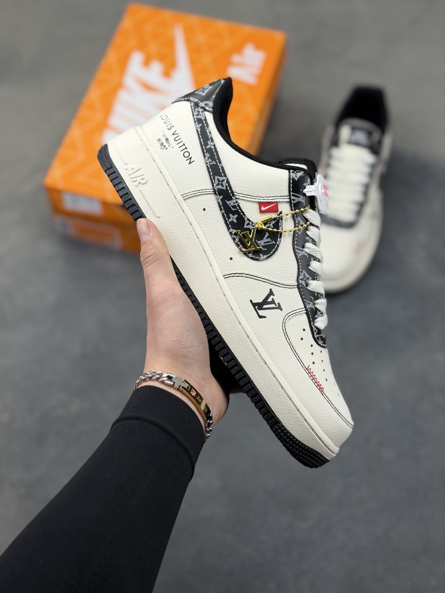 _d849sbv2OqoXFvPPOs_PRQcmuEBJ_8if6X4M3cA