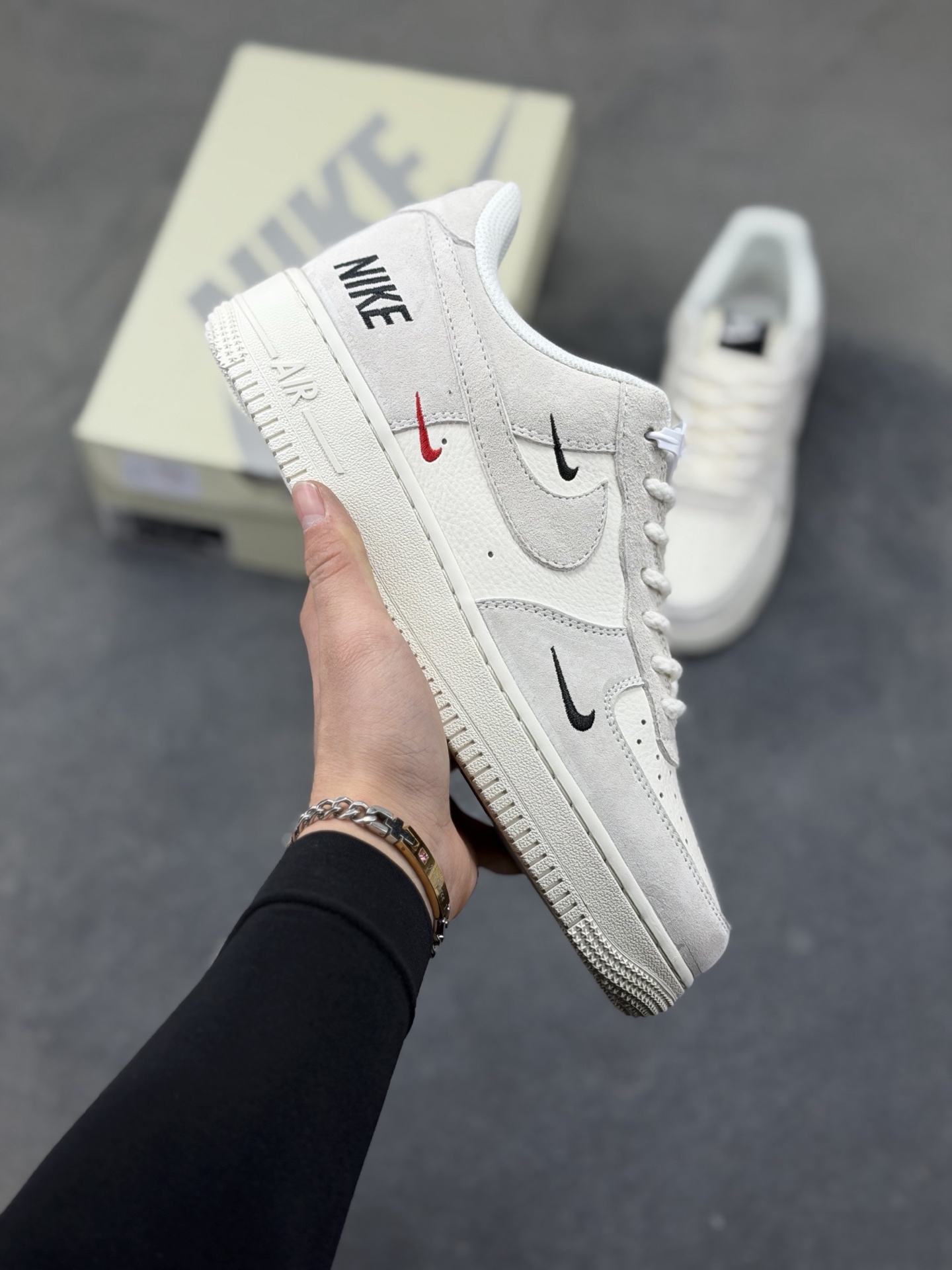 _dis9sMqiX7WoH-l5NhfEC1vKxrljIegCChmpB-g