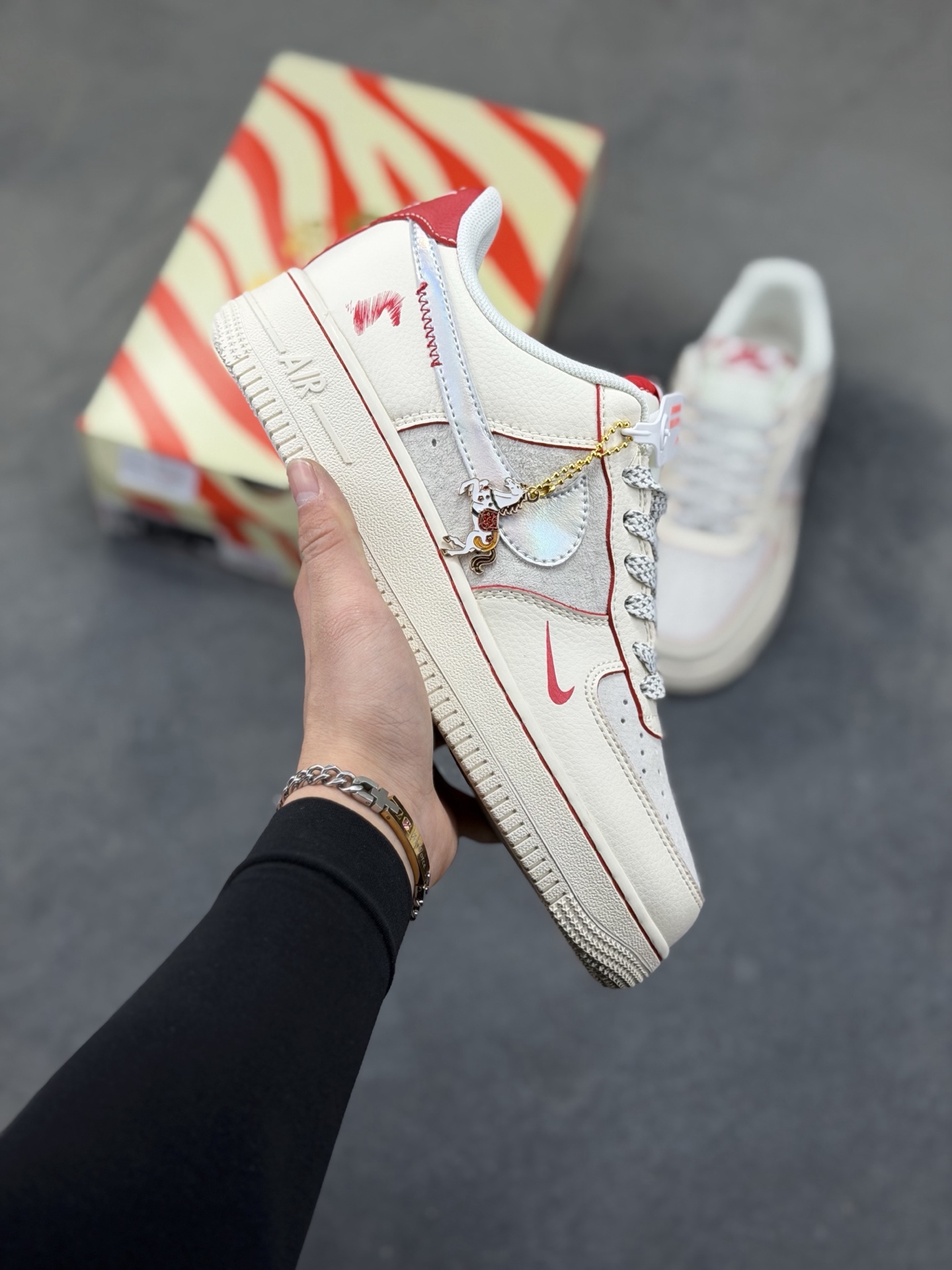 _dkd9sj62o5awx7c_awNLmVZfk-p5amamn56ODeg