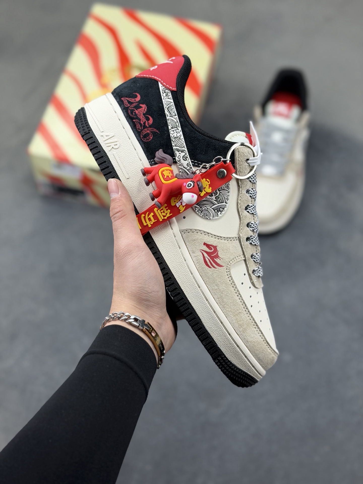 _dqD9sdeyr-Ey4Ct7ymGVz3djSnwwLKlNfQU7yyw