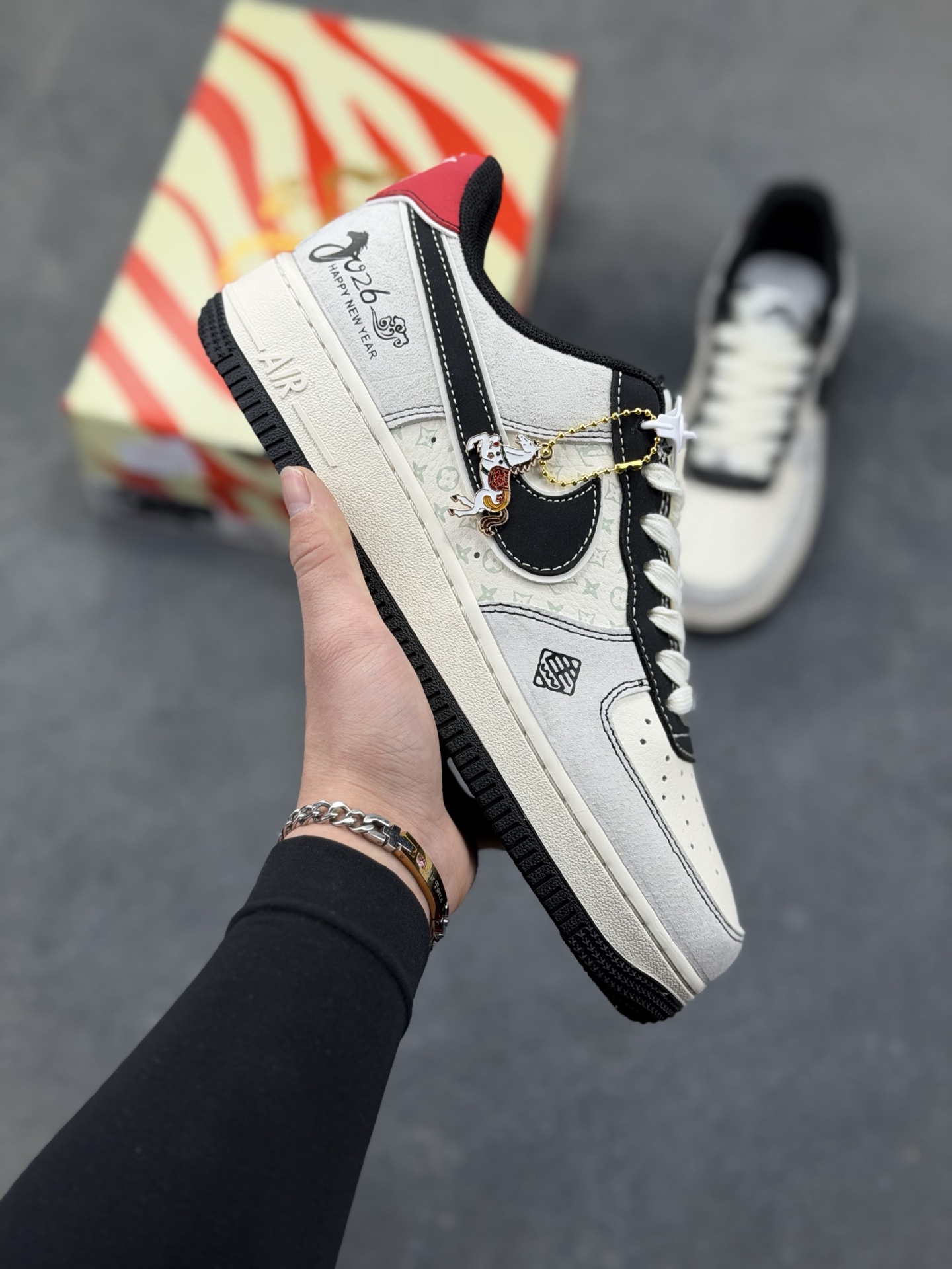 _dW-9sY1uPXtxaeJdBEoIpTzTPqFK-2cqMlmRi2w