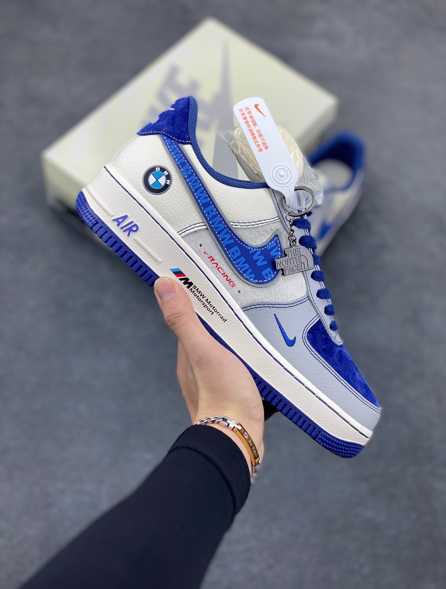 _dp59sGegGp8xyGBGdrBpyE0fnp-8lcrWkhUUMVw