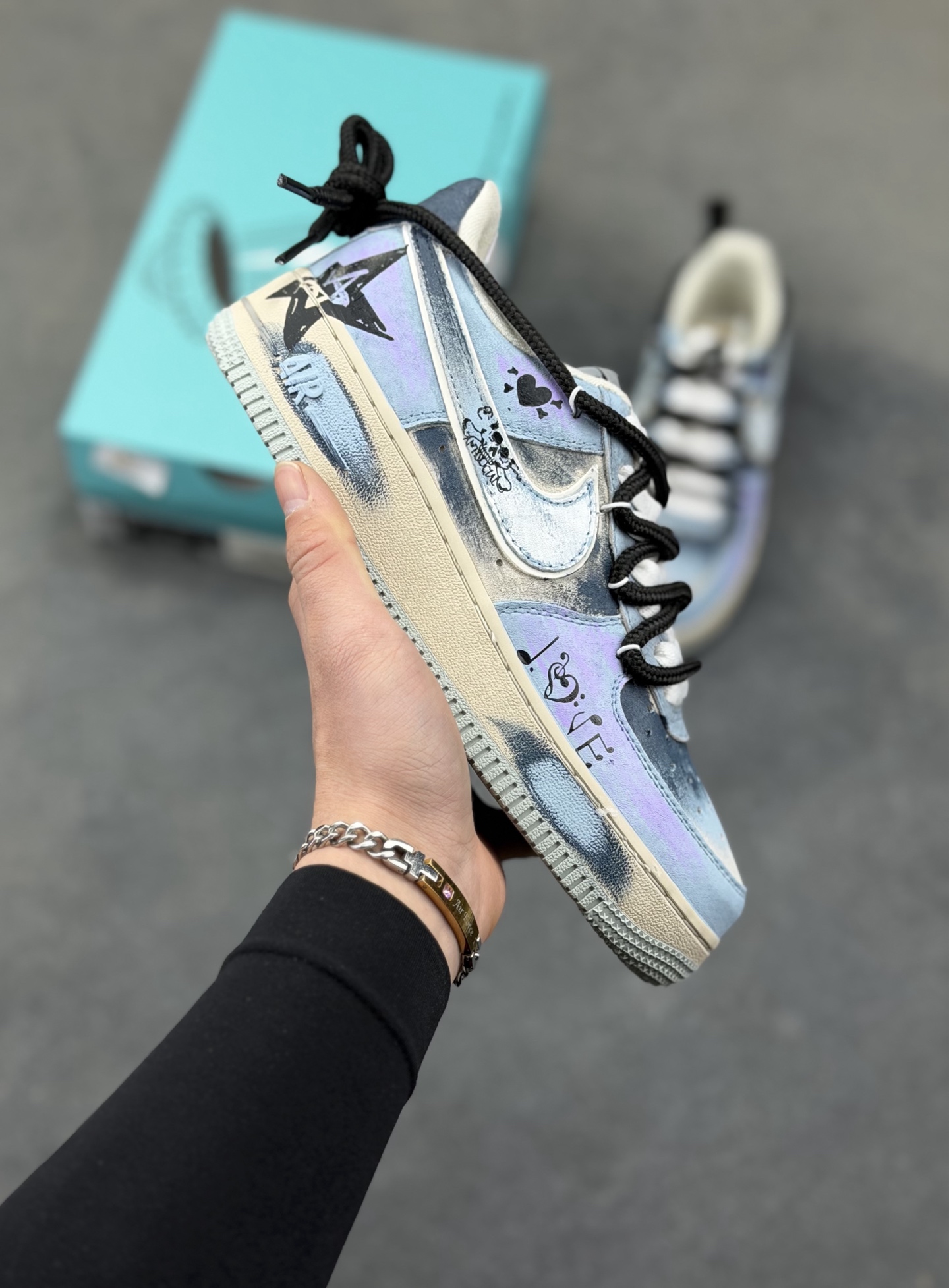 _dk99sBHtCogewA8EoGIaX9xG_IWz9HWahF5OE4w