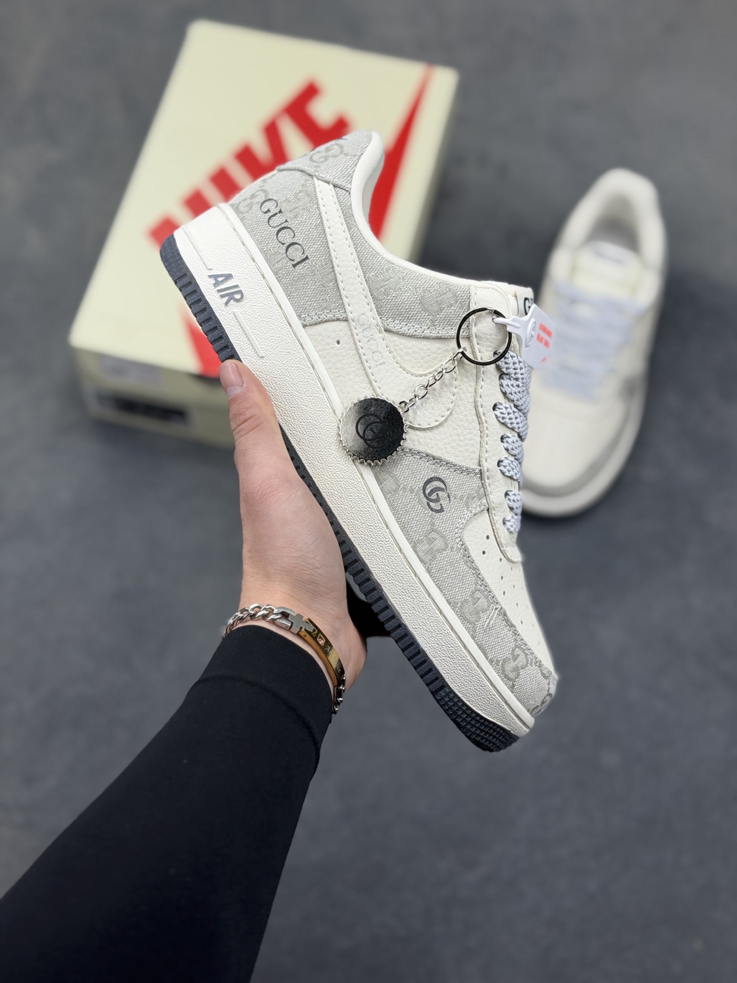 _dl89sEPJ-Vy90vzSIbfe0iI7wtE8-DMKXy29xHA