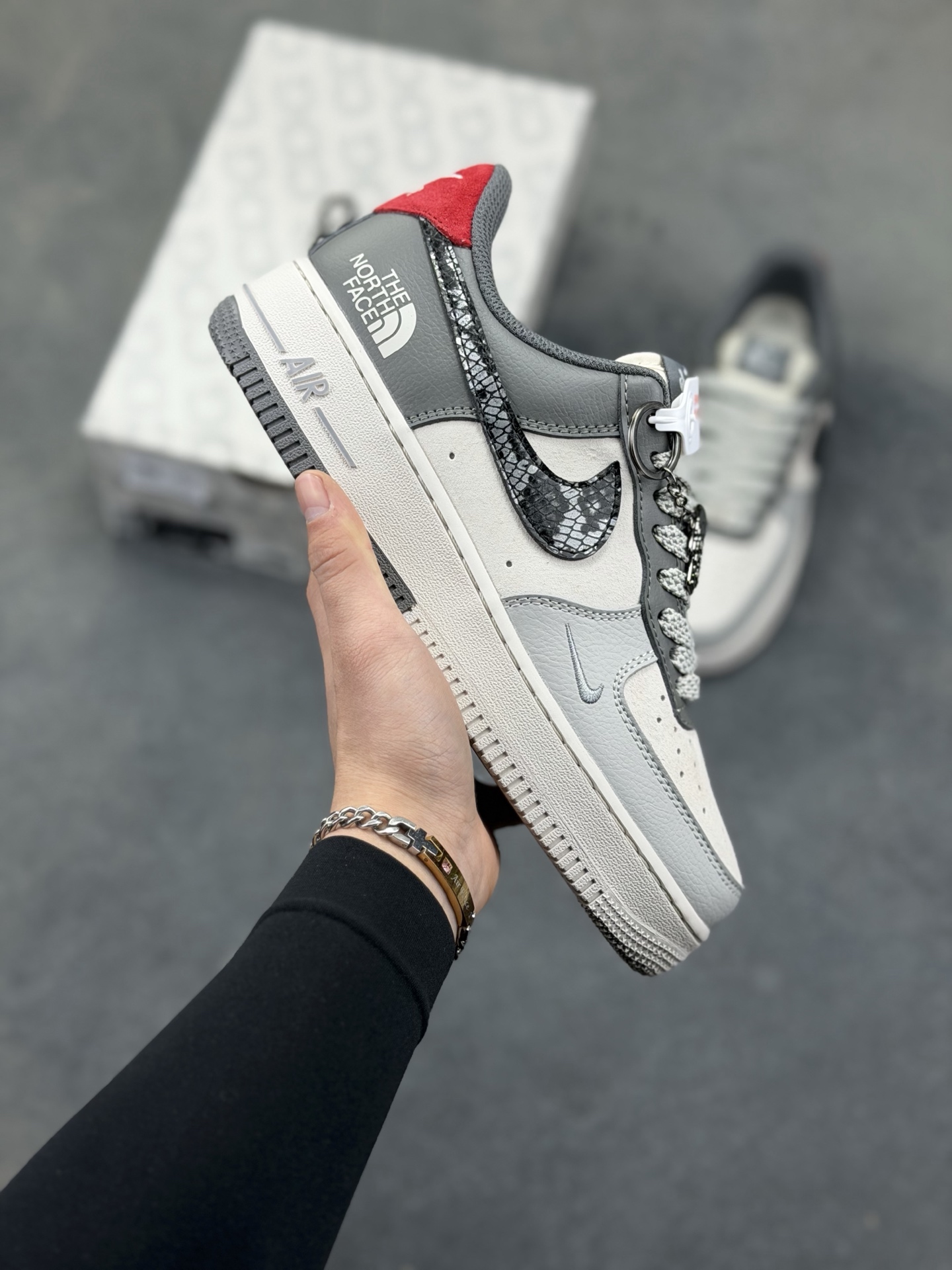 _dw19syDhL6myYZfIu8eYa82Ns7A3lTeq1g8cTYA