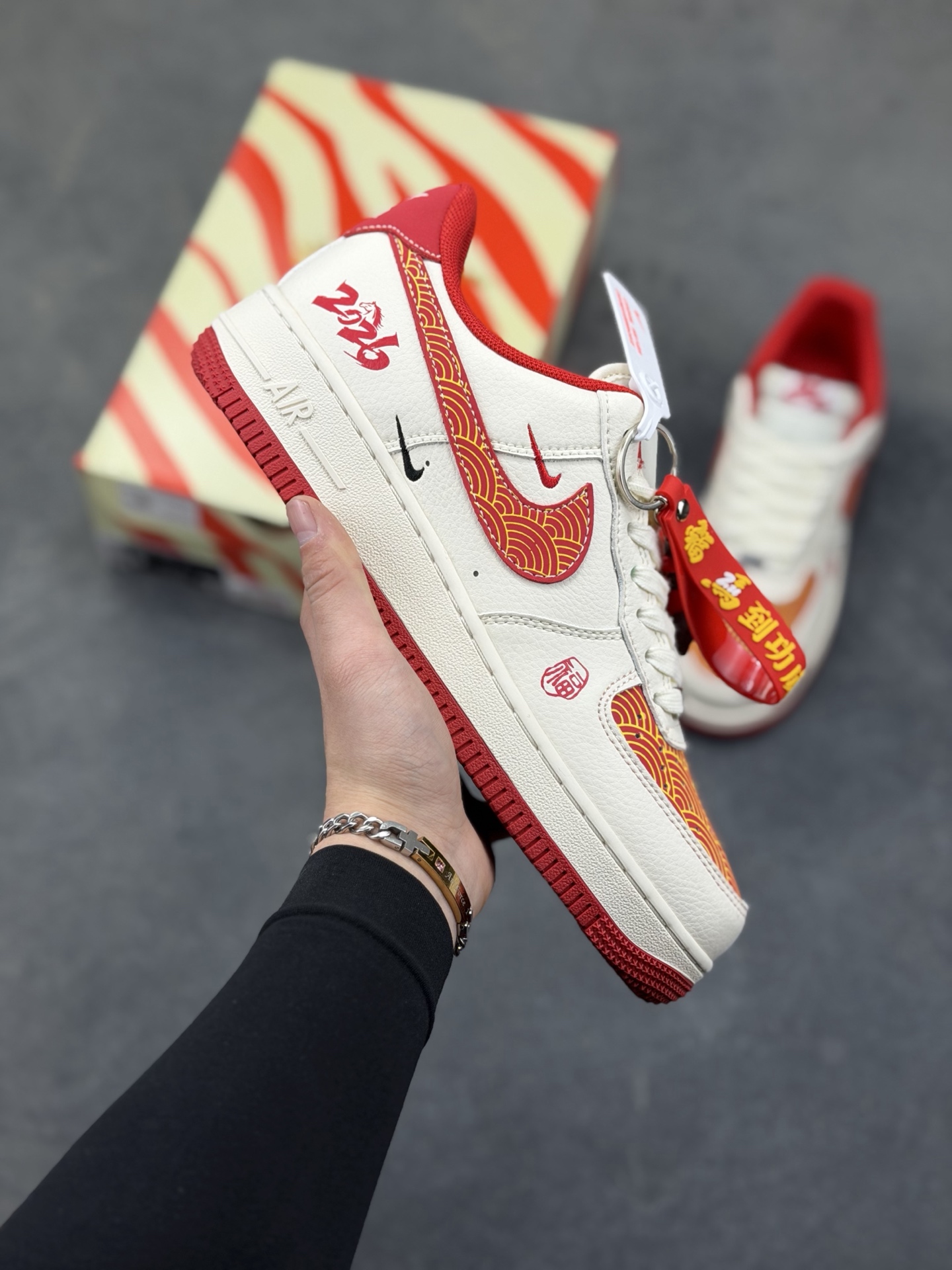 _dib9s-buHPPJNMzTCdSW6GuvoC8NcK8U6p_Q9fw