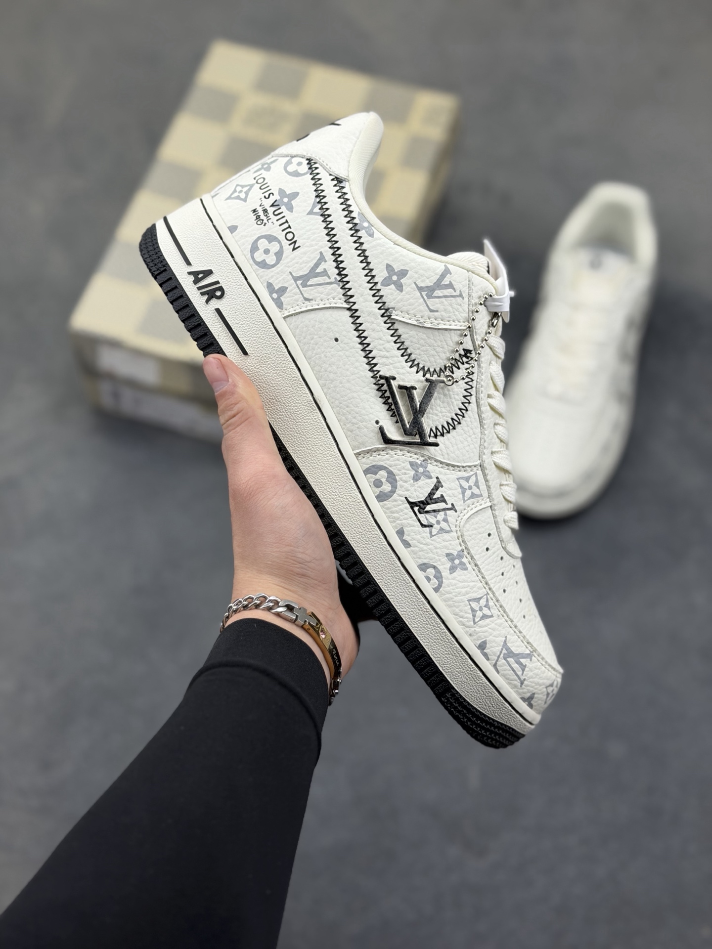 _djH9sfR4Egl7DzdBTc3lvvFrMsNrj2-MRX08rnQ