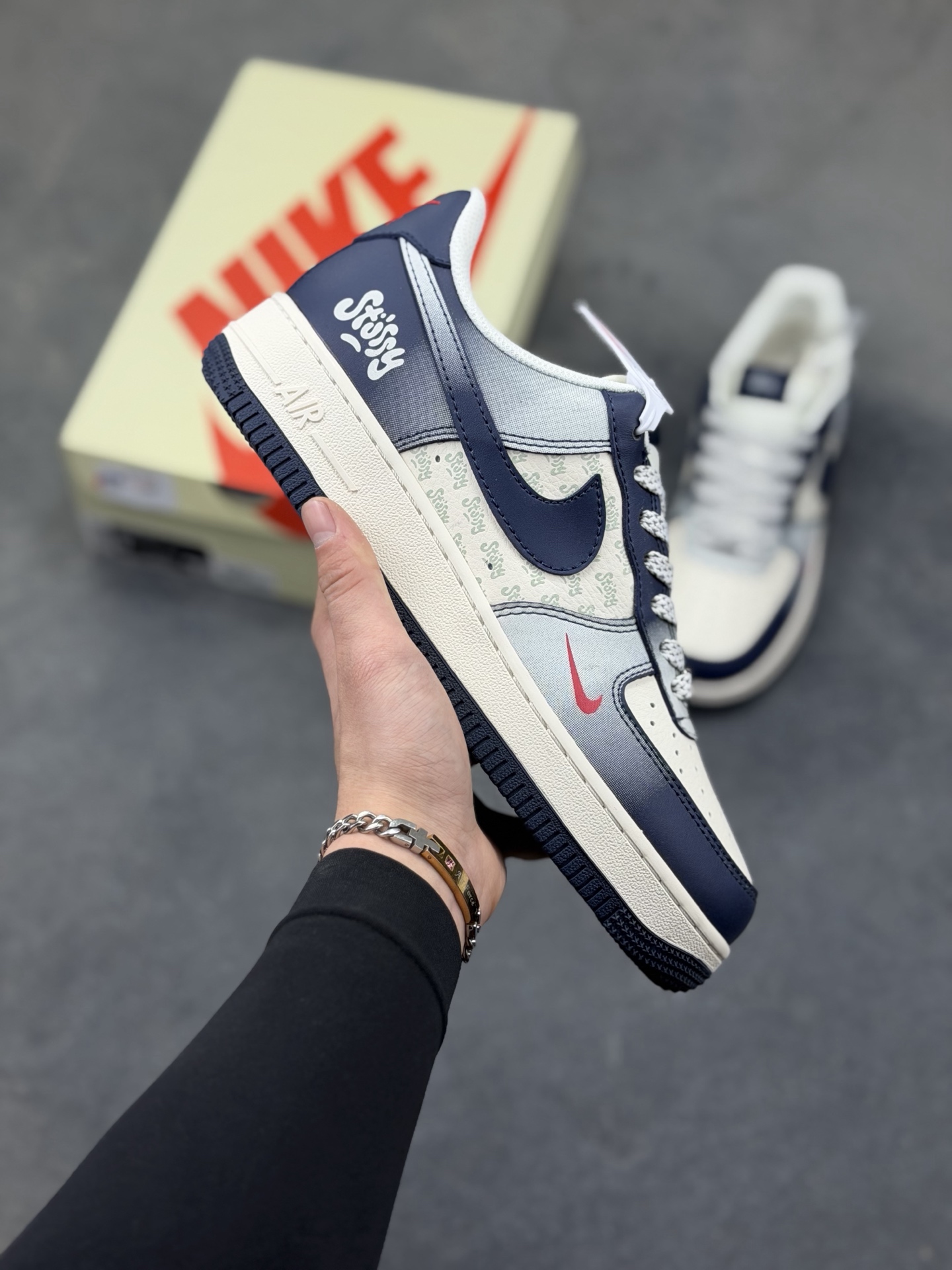 _d-U9skb-PYN0mfb_J5OTI198rfkzbS5BdZL_lpw