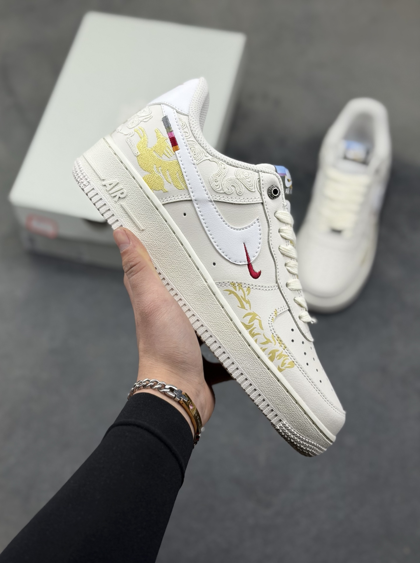 _dmG9sAl2mr1HXXvpMtWCfQdjNaX0phylqq5KuoQ