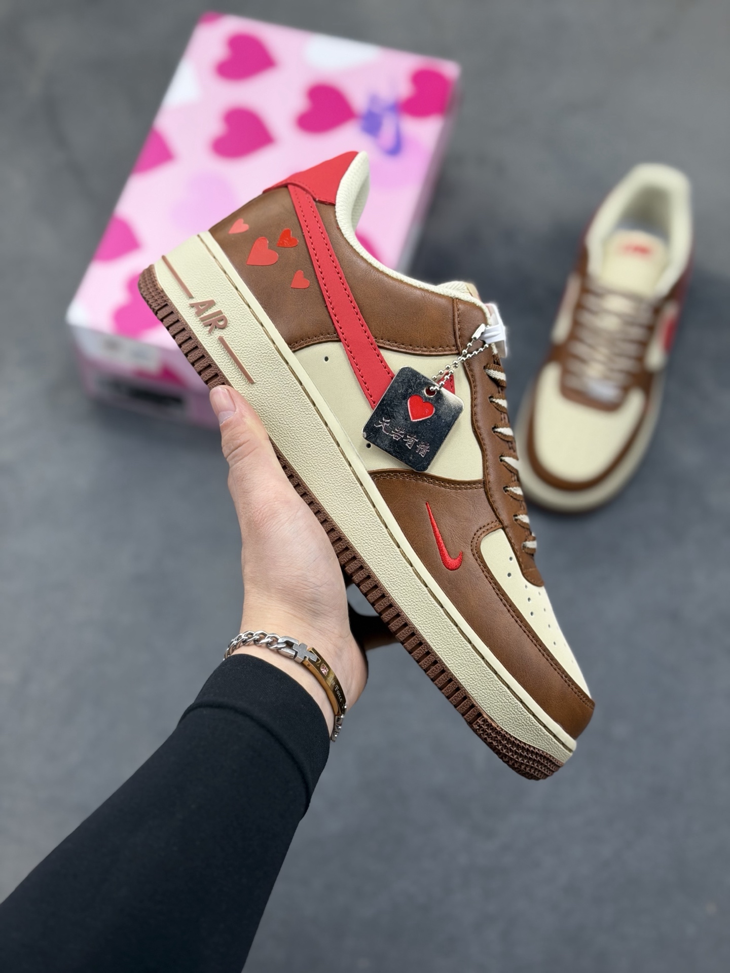 _dnR9s8W986XptLWrJfqp-enZFoaUKo3YmJ3QJdA