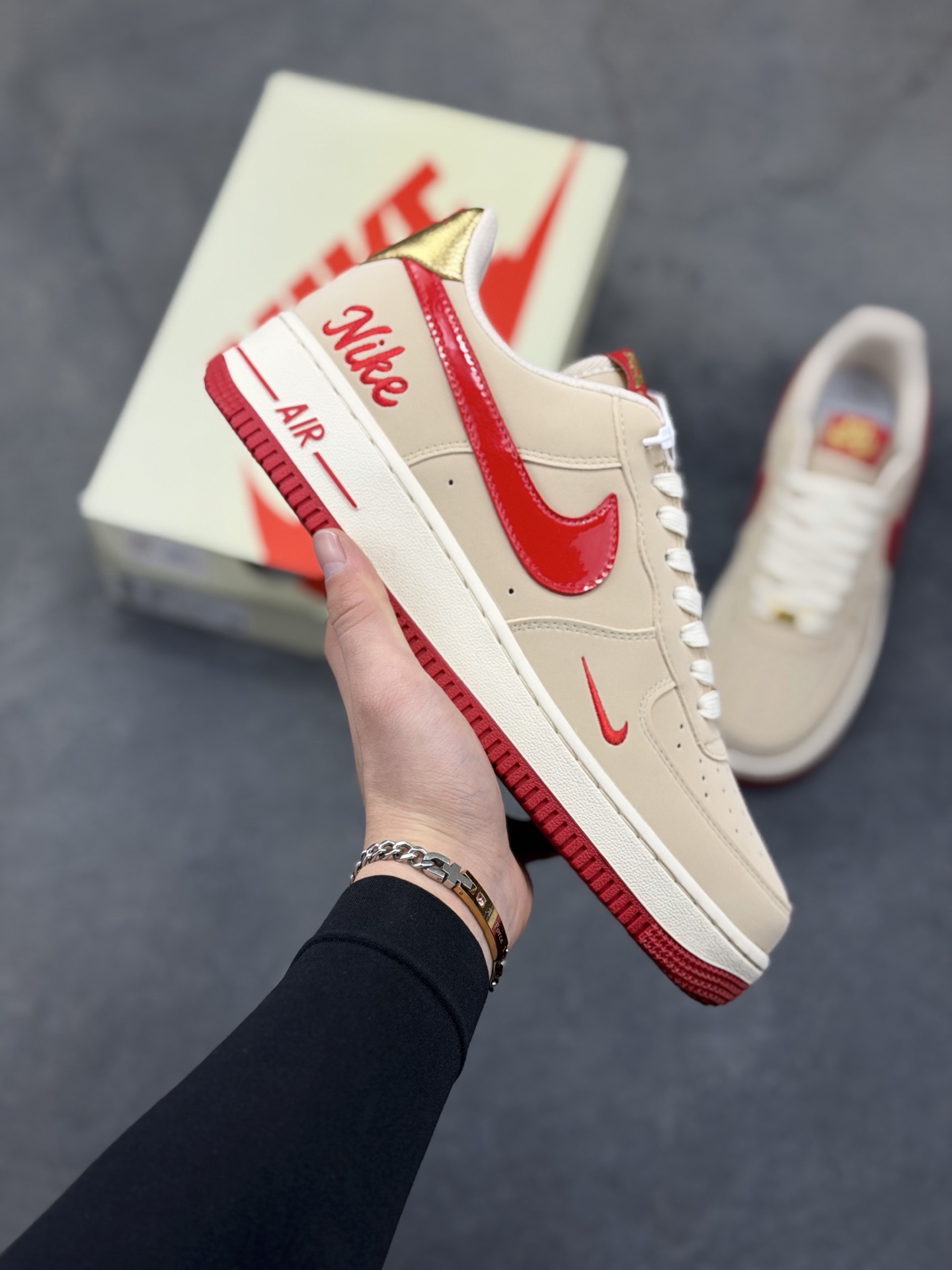 _duj9sFD31iHZyVS2M-EiicFDaYHIG_GCAT21G-w